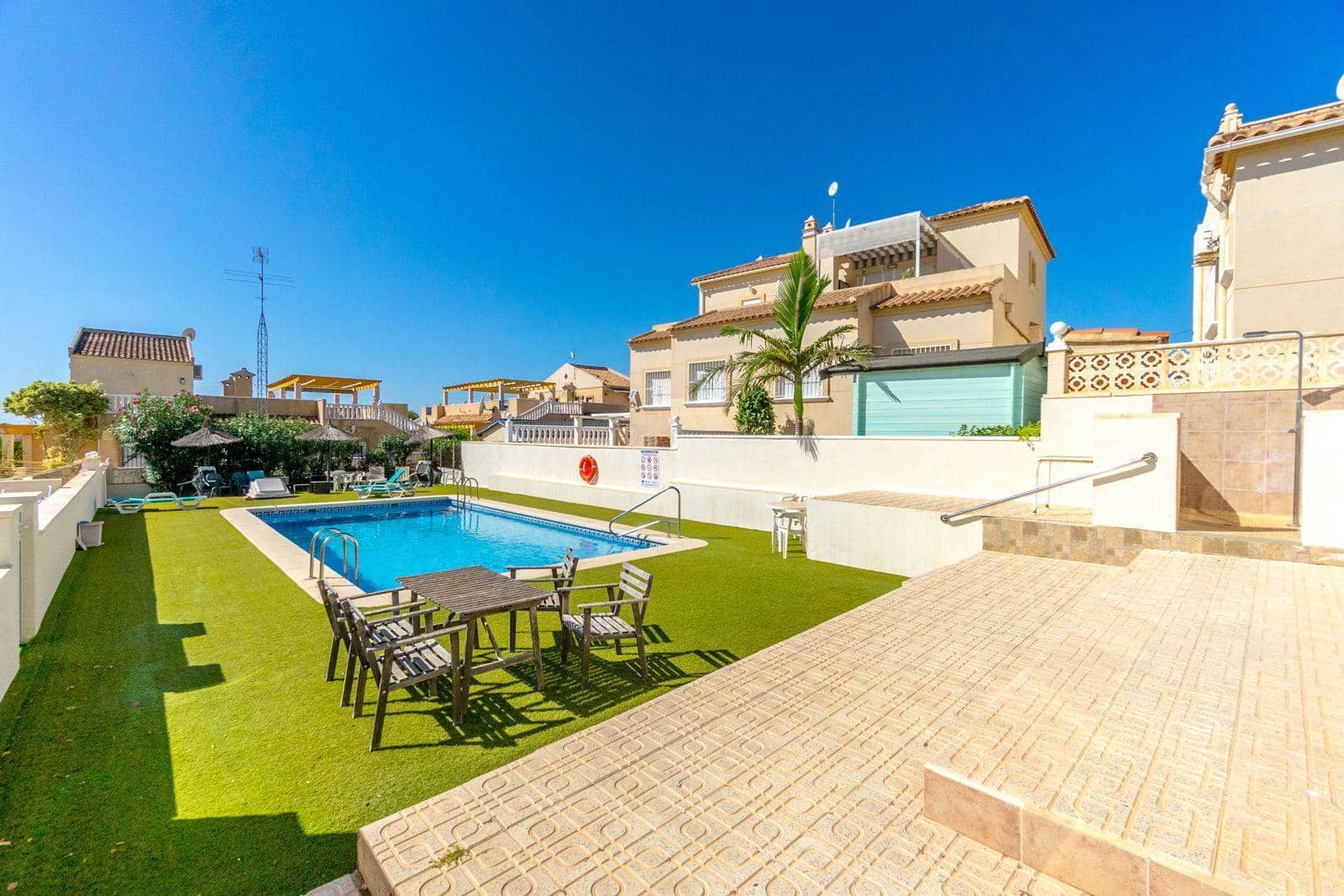 3 chambre Villa/Maison à vendre à Filipinas - 295 000 € (Ref: 10032780)