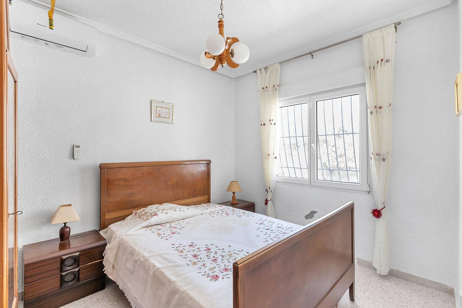 4 bedroom Villa for sale in Rojales - € 495,000 (Ref: 10032784)