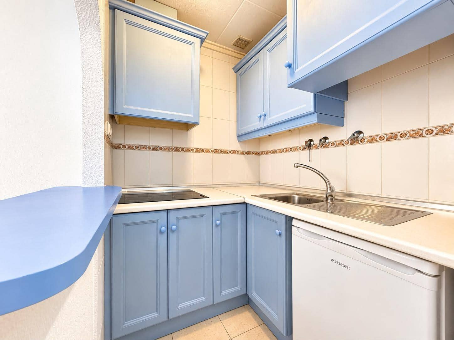 Apartamento en Torrevieja en venta con piscina - 99.900 € (Ref: 10032786)