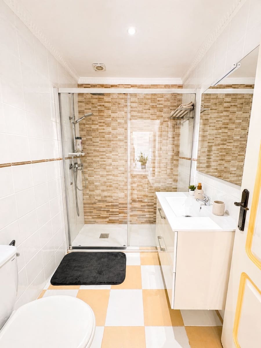 Chalet de 3 habitaciones en Torrevieja en venta - 399.000 € (Ref: 10032809)