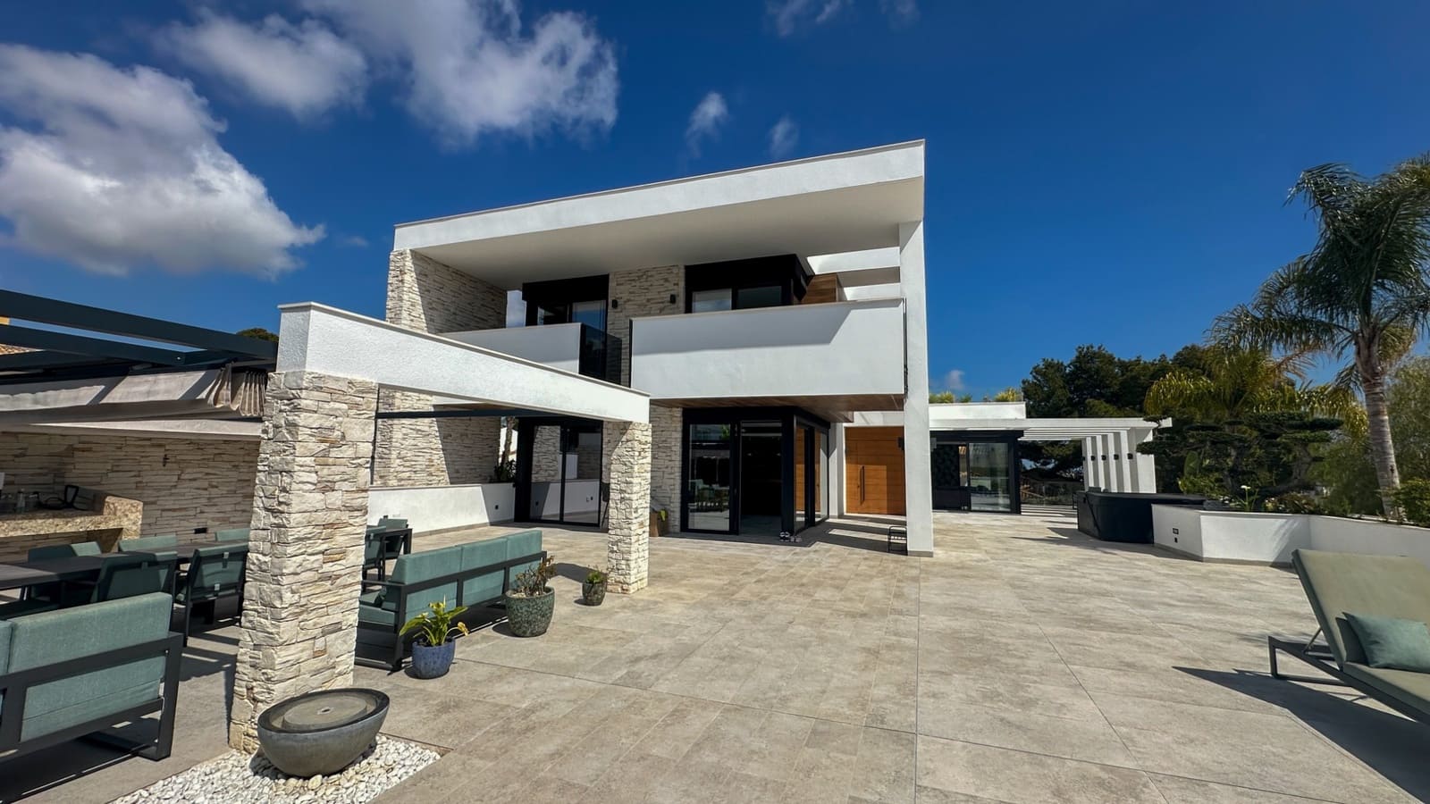 4 quarto Moradia para venda em Villamartin - 2 950 000 € (Ref: 10032821)