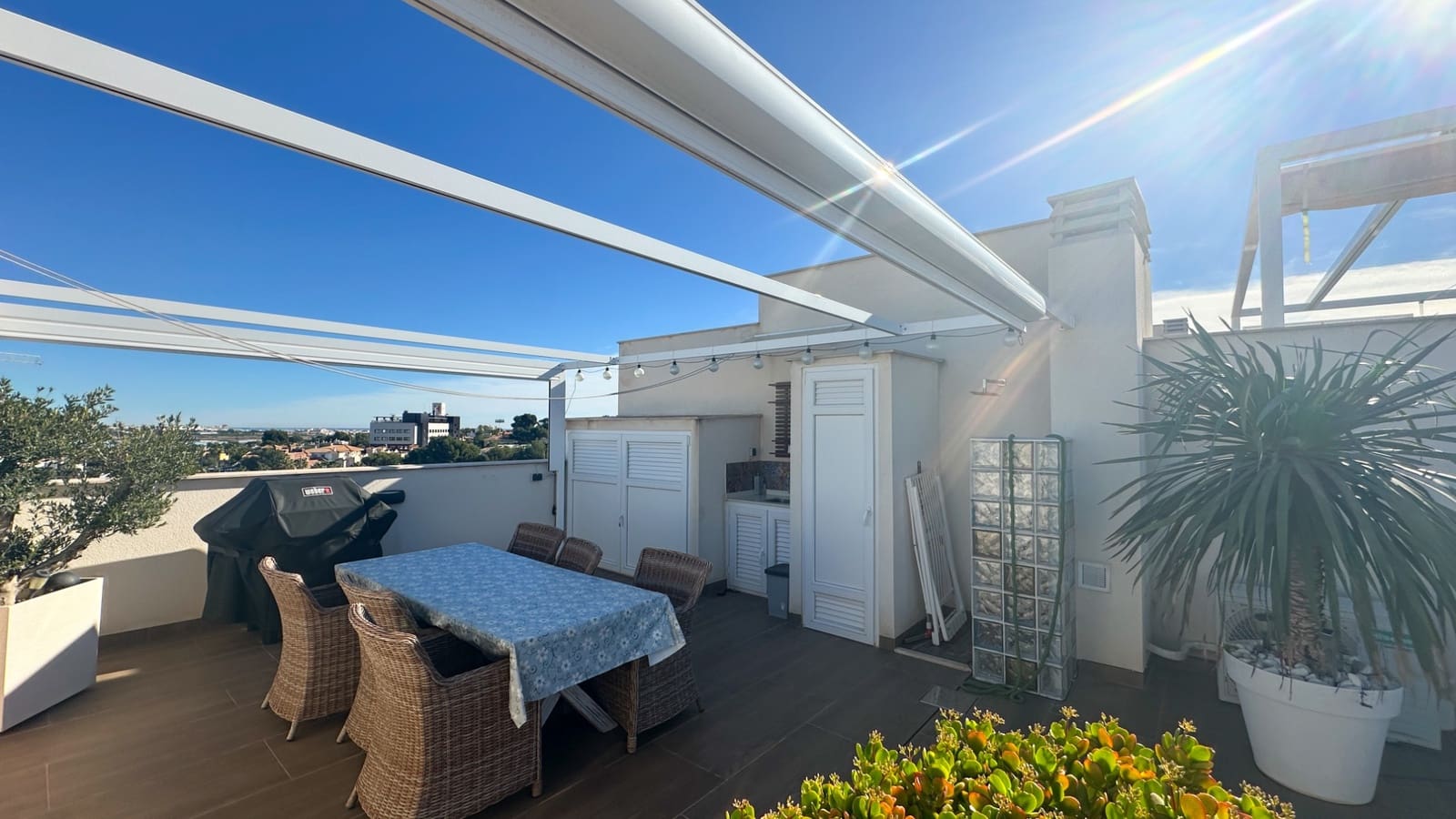 3 chambre Bungalow à vendre à Torrevieja - 299 000 € (Ref: 10032823)