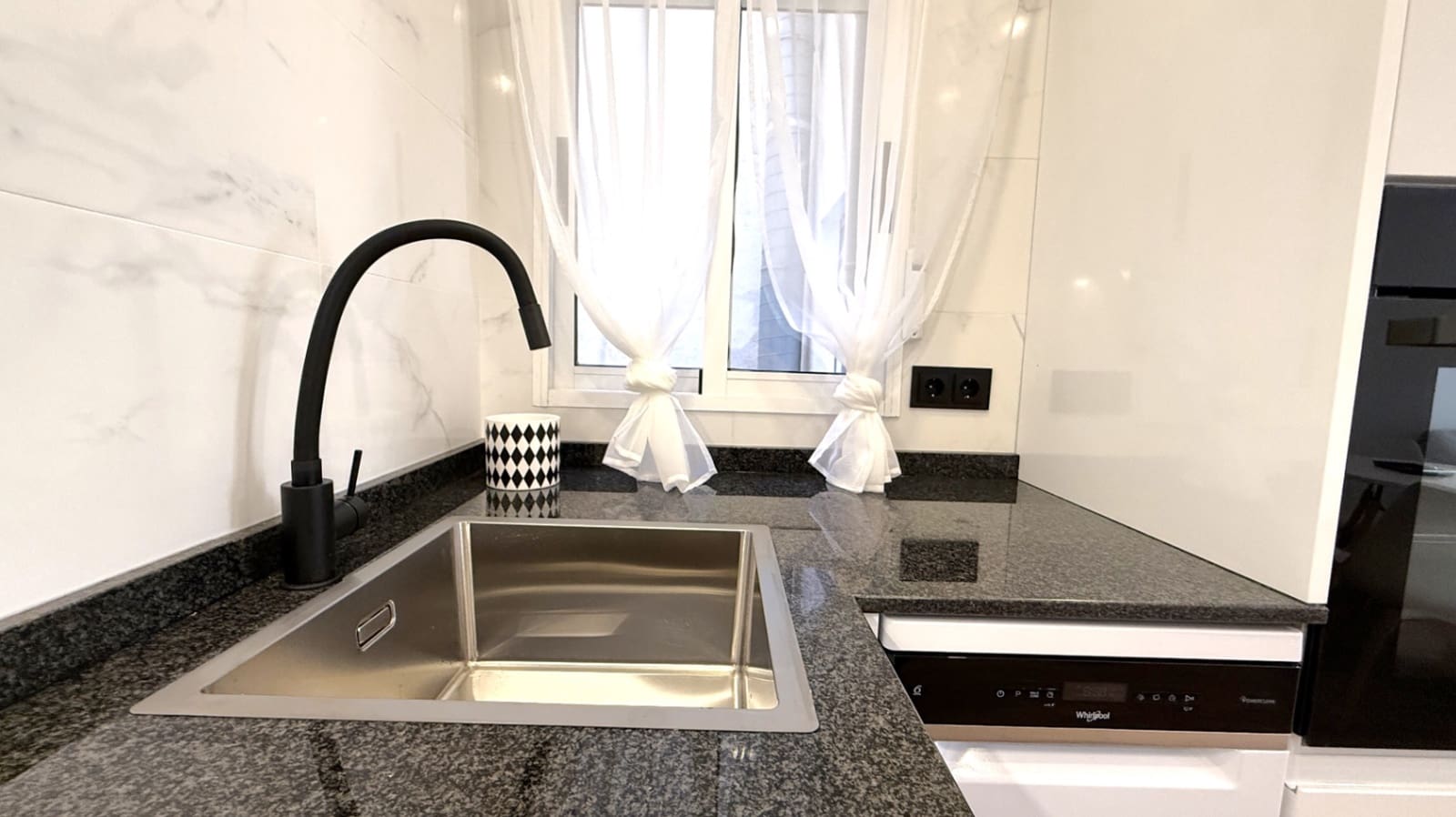 2 slaapkamer Appartement te koop in Torrevieja - € 164.900 (Ref: 10032824)