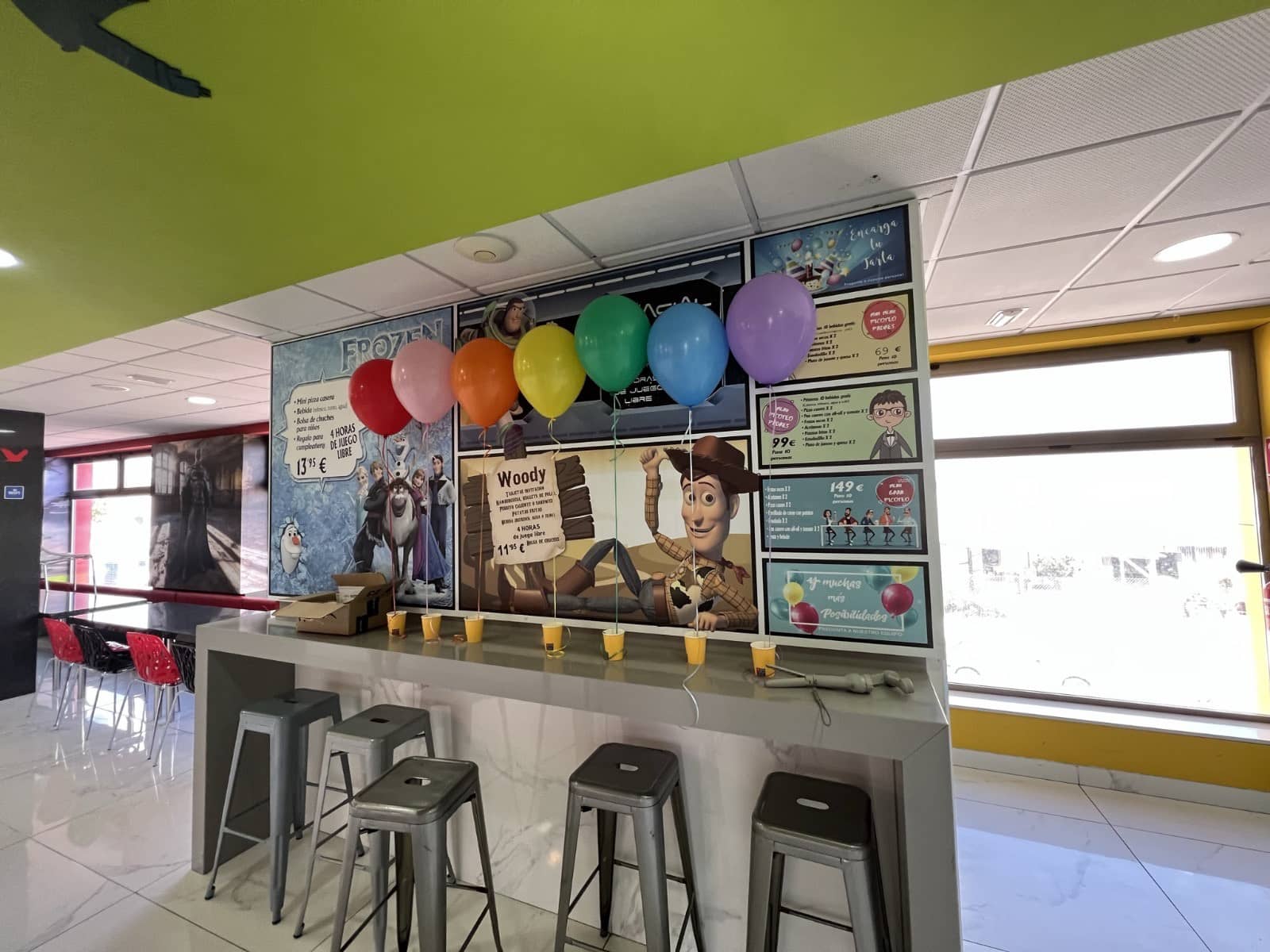 Comercial para venda em Torrevieja - 1 000 000 € (Ref: 10032830)