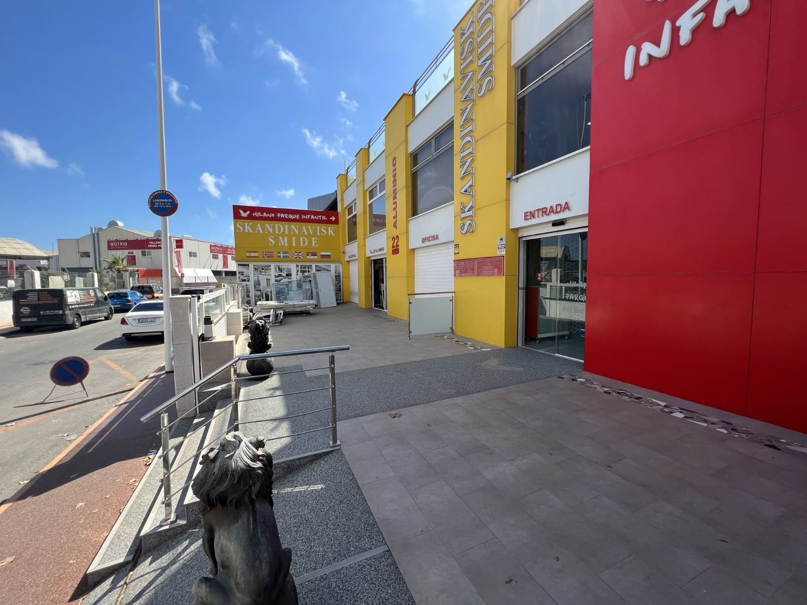 Comercial para venda em Torrevieja - 1 000 000 € (Ref: 10032830)