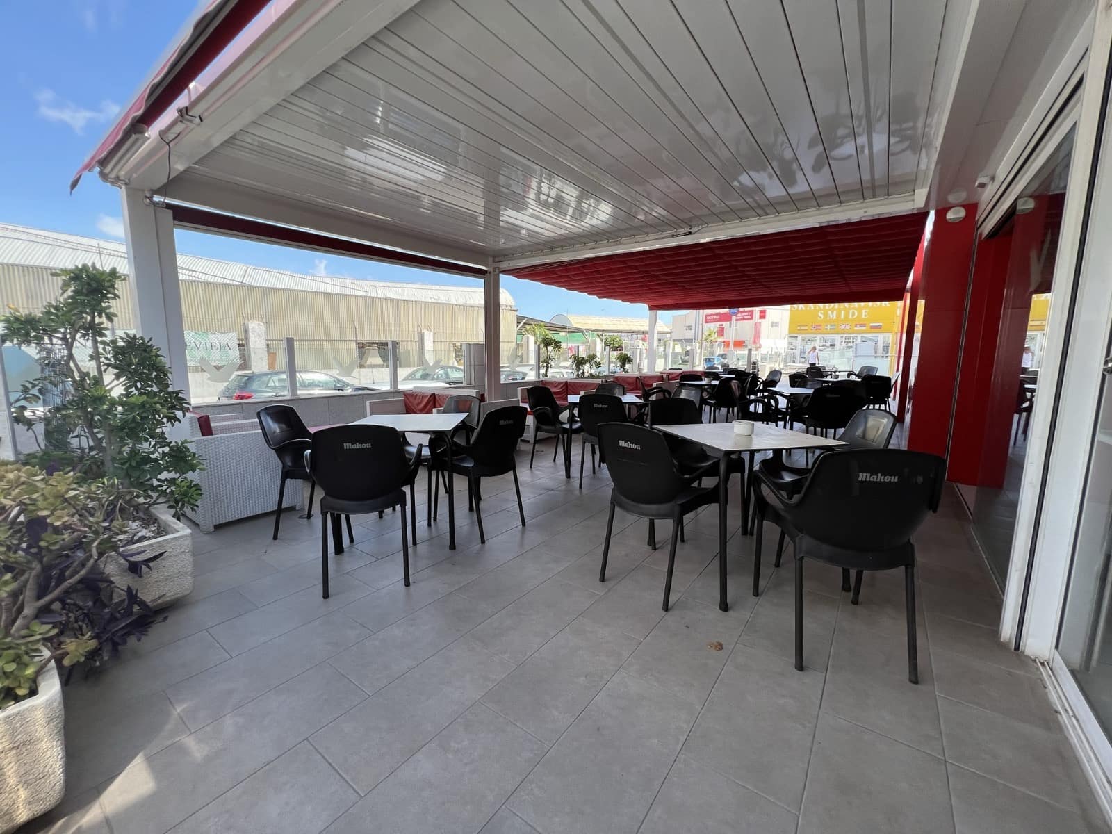 Comercial para venda em Torrevieja - 1 000 000 € (Ref: 10032830)
