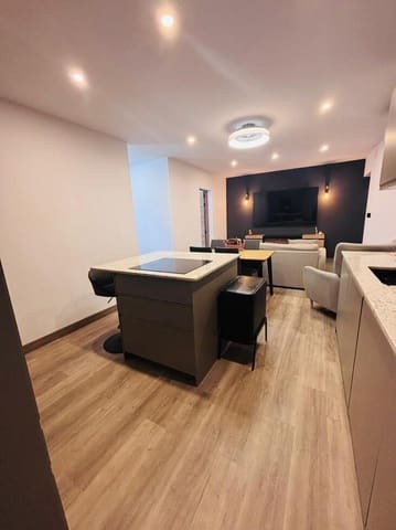 Casa de 4 habitaciones en San Miguel de Salinas en venta - 180.000 € (Ref: 10032833)
