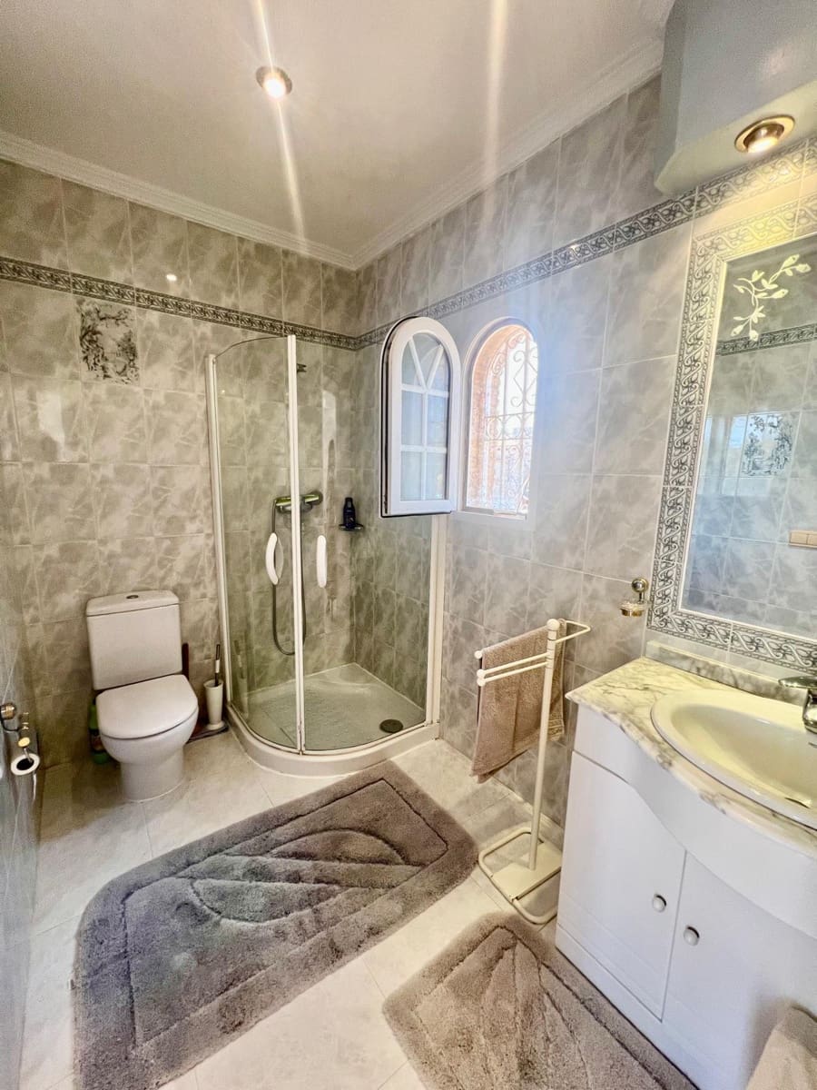 3 sovrum Villa till salu i Orihuela Costa - 780 000 € (Ref: 10032834)