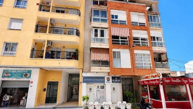 3 chambre Appartement à vendre à Centro - Muelle Pesquero, Torrevieja - 149 900 € (Ref: 10032835)