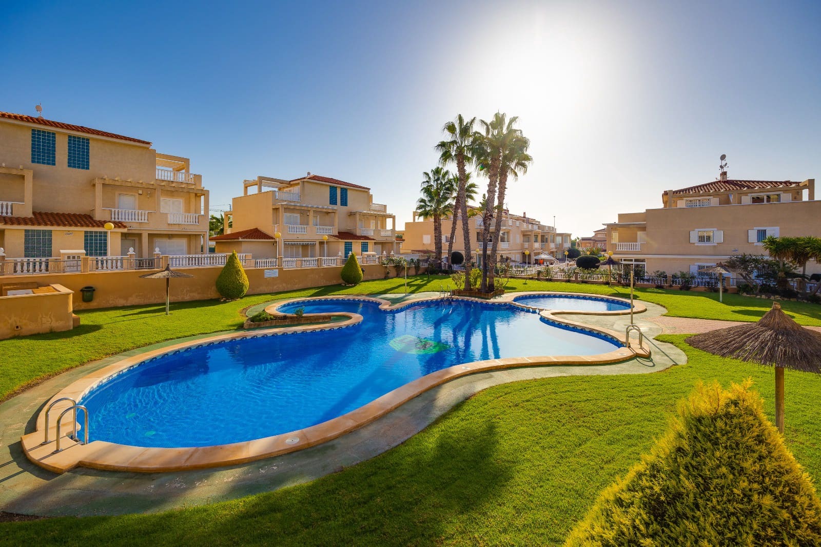 3 bedroom Bungalow for sale in Orihuela Costa - € 339,000 (Ref: 10032836)