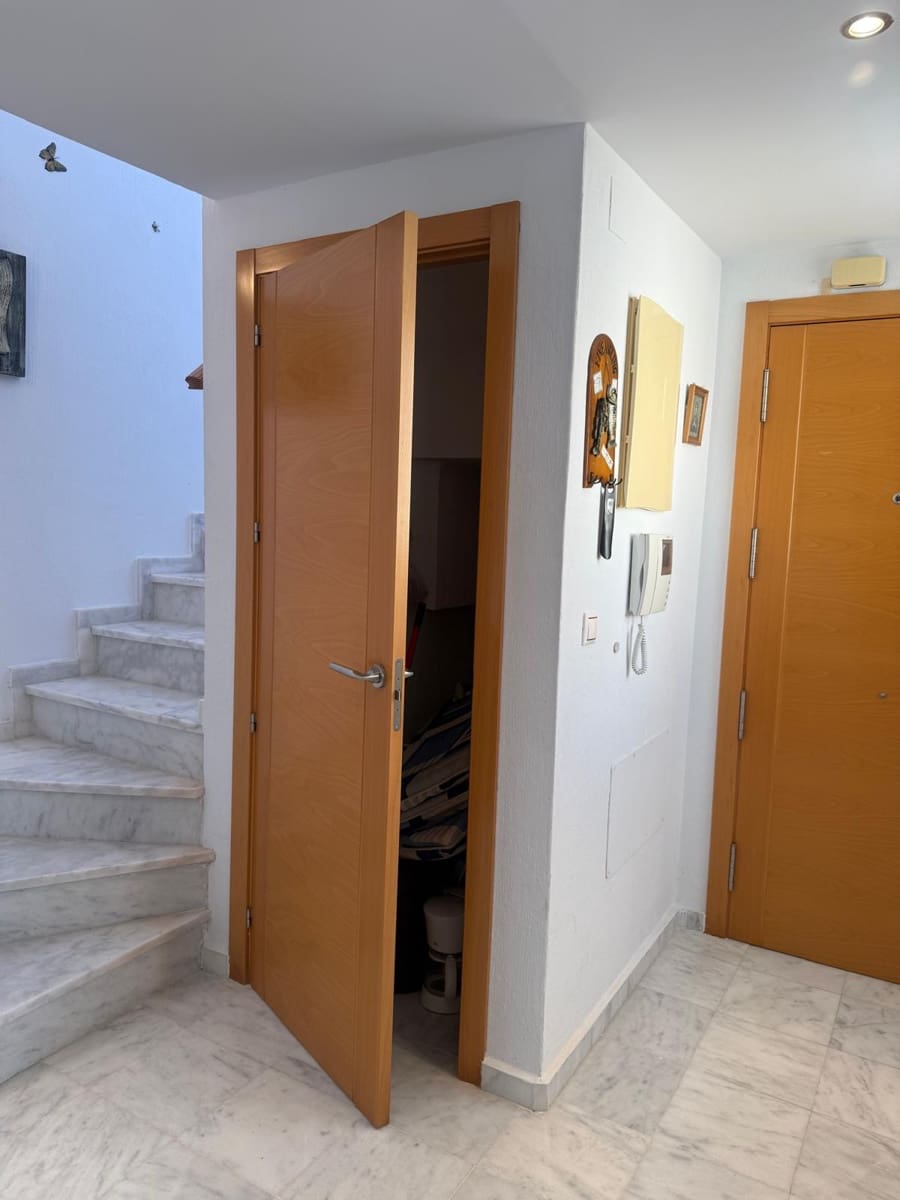 4 chambre Penthouse à vendre à Torrevieja - 495 000 € (Ref: 10032841)