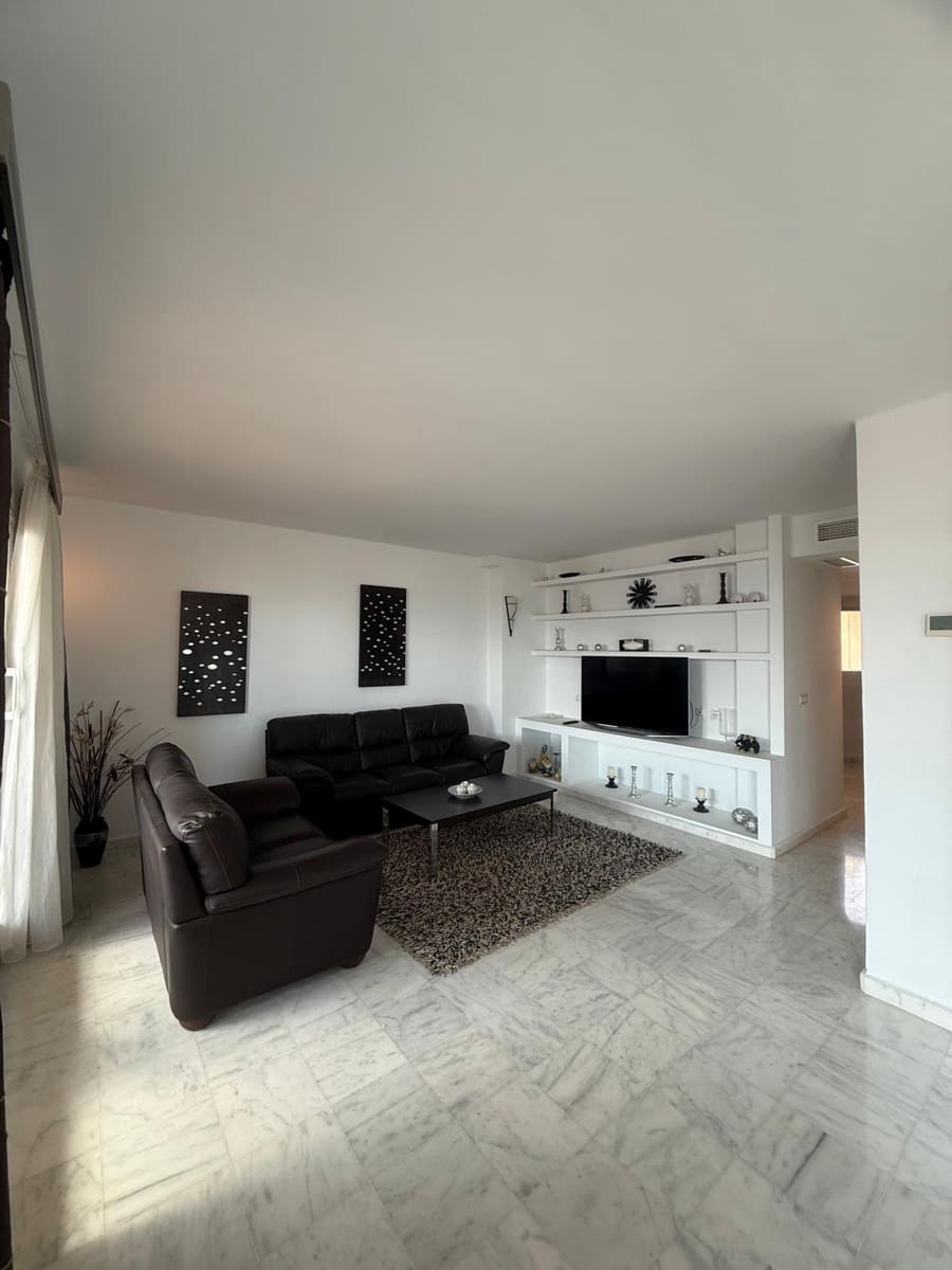 4 chambre Penthouse à vendre à Torrevieja - 495 000 € (Ref: 10032841)