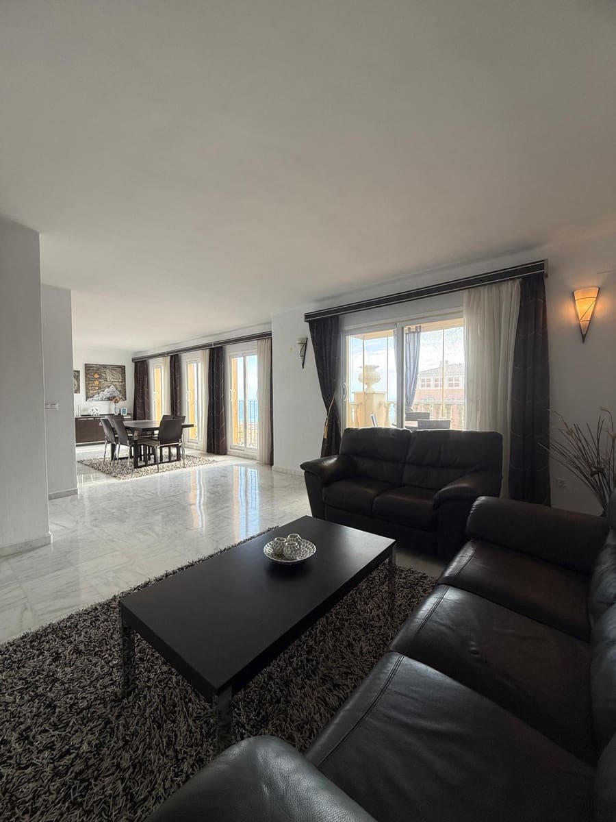 4 chambre Penthouse à vendre à Torrevieja - 495 000 € (Ref: 10032841)