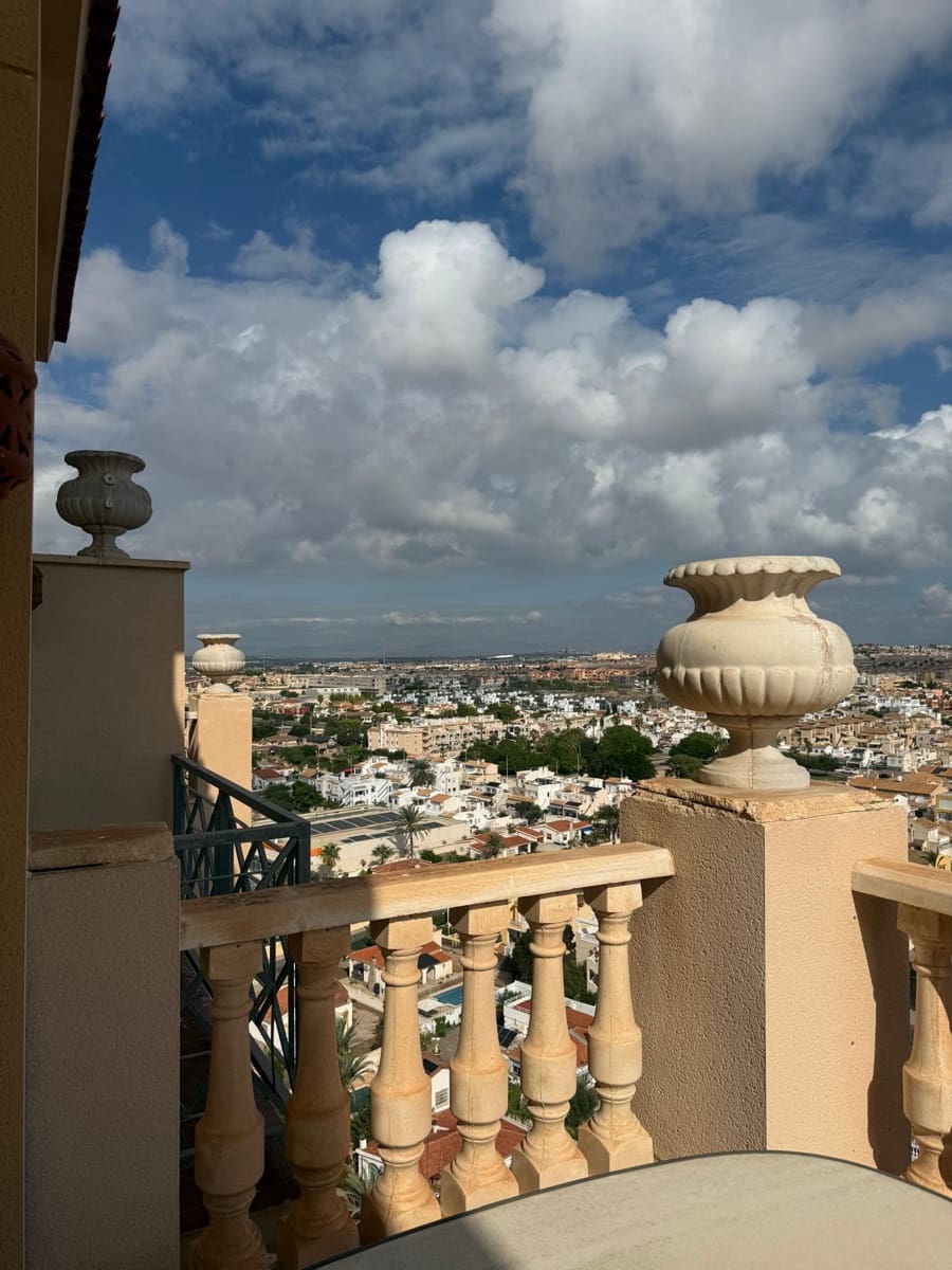 4 chambre Penthouse à vendre à Torrevieja - 495 000 € (Ref: 10032841)