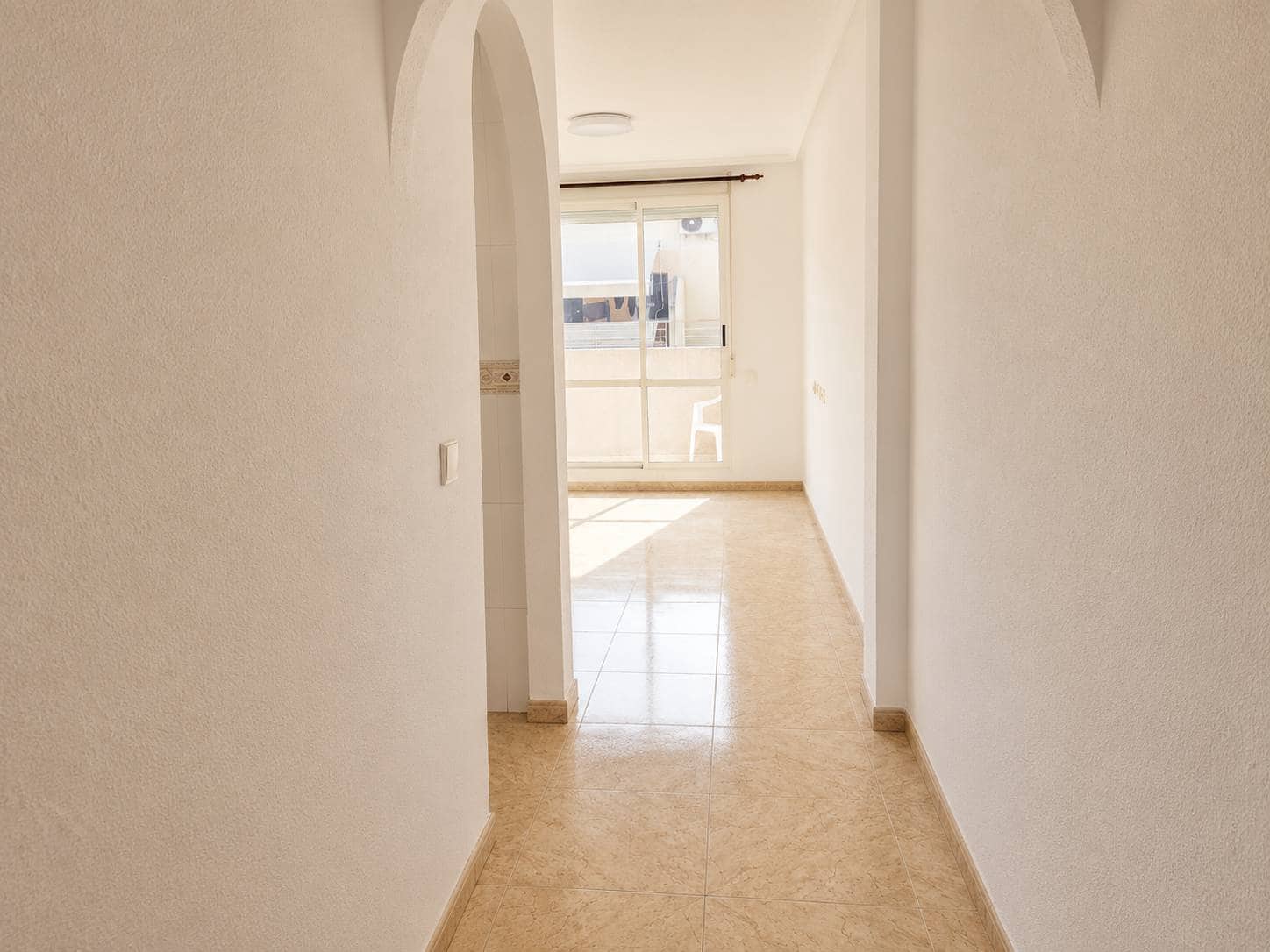 2 Zimmer Apartment zu verkaufen in Torrevieja - 136.500 € (Ref: 10032843)