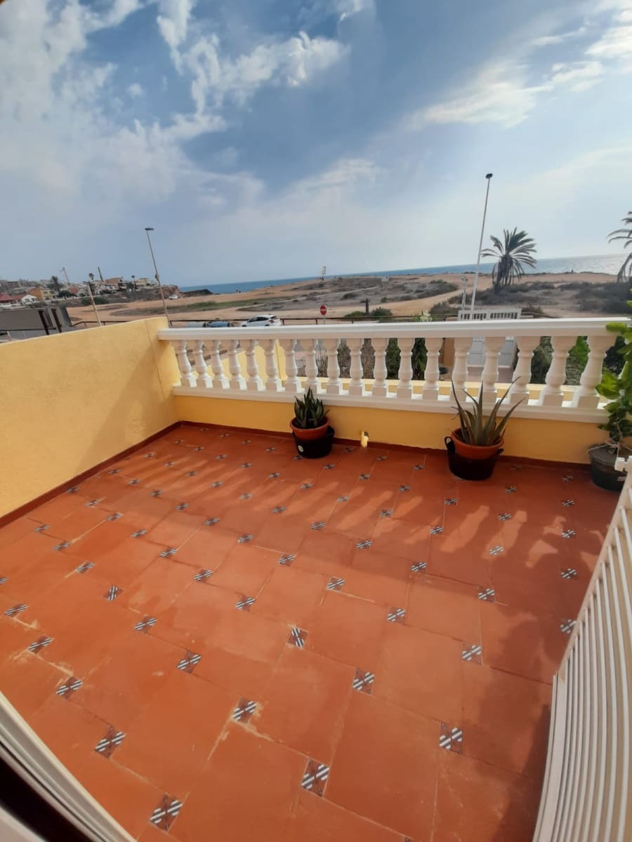 2 chambre Appartement à vendre à Torrevieja - 270 000 € (Ref: 10032850)