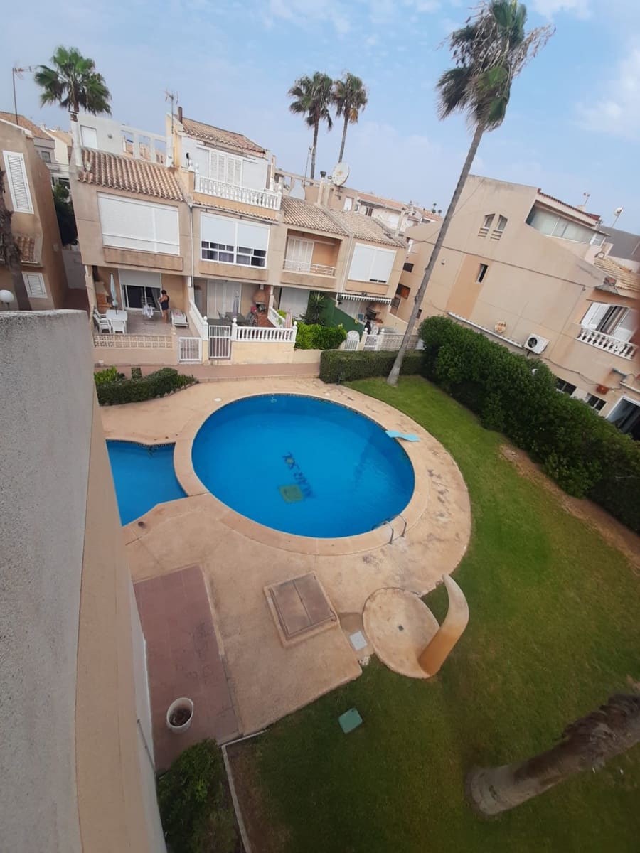 2 chambre Appartement à vendre à Torrevieja - 270 000 € (Ref: 10032850)
