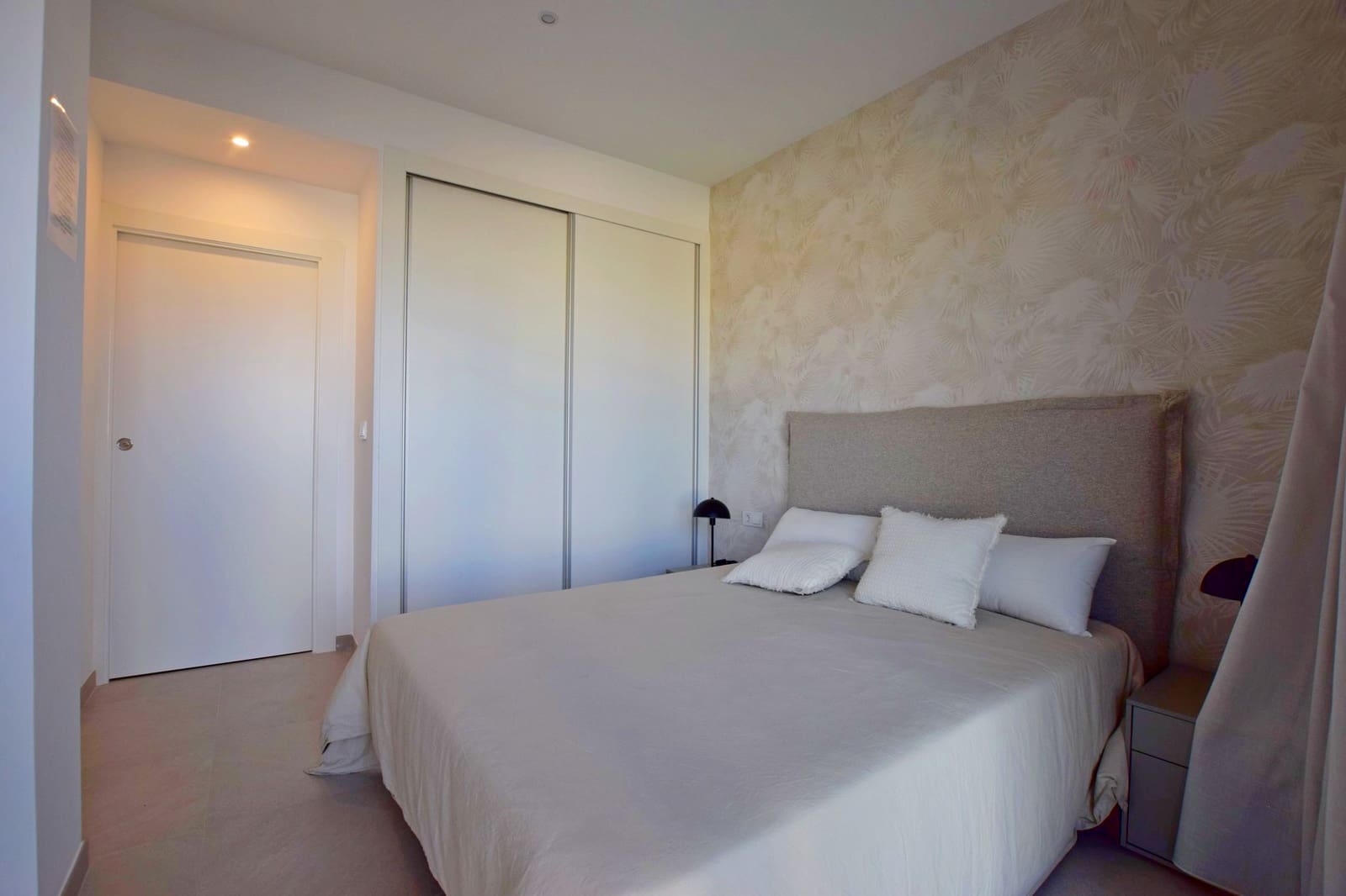 2 slaapkamer Appartement te koop in Torrevieja - € 295.000 (Ref: 10032856)