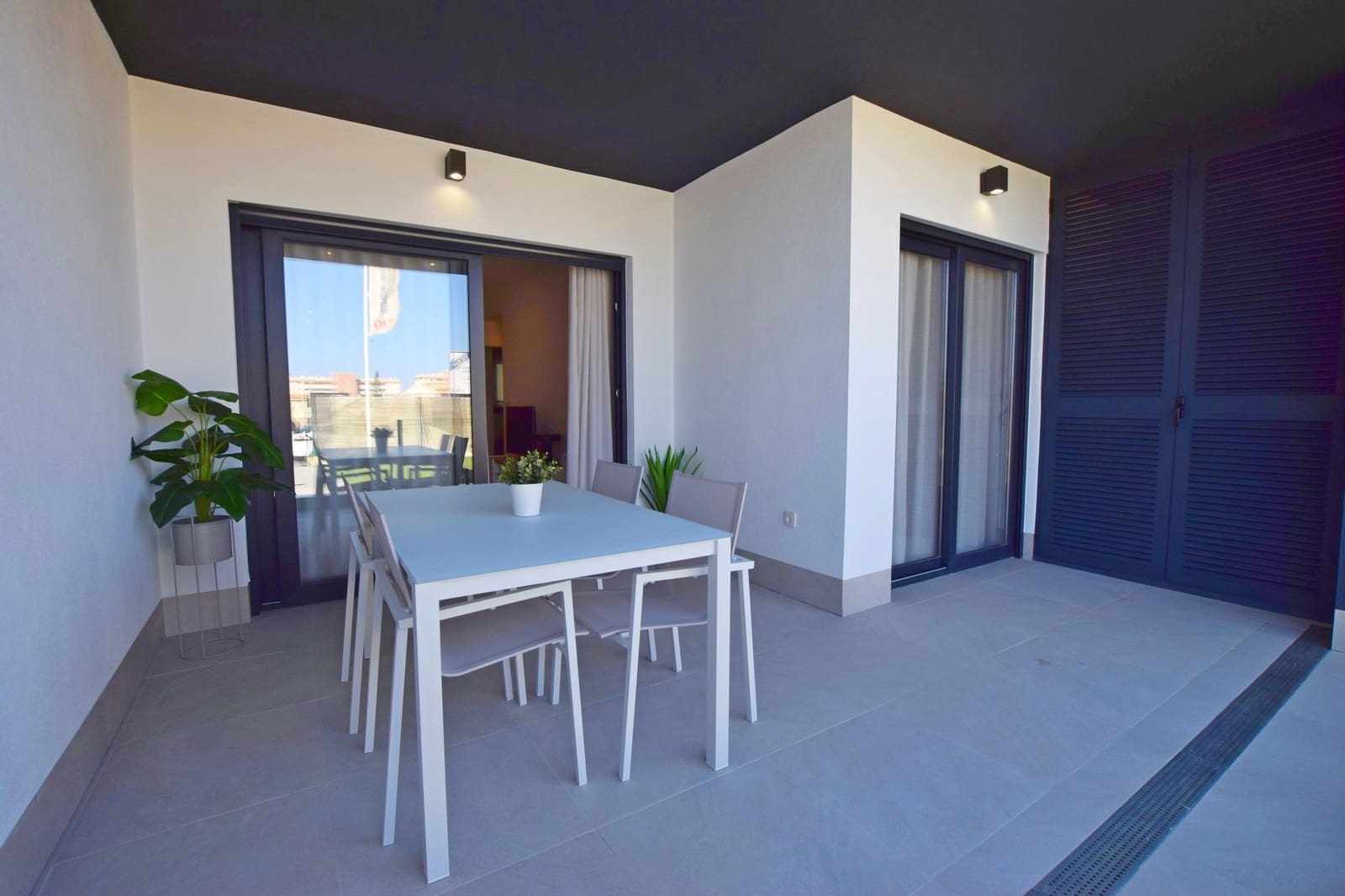 2 slaapkamer Appartement te koop in Torrevieja - € 295.000 (Ref: 10032856)