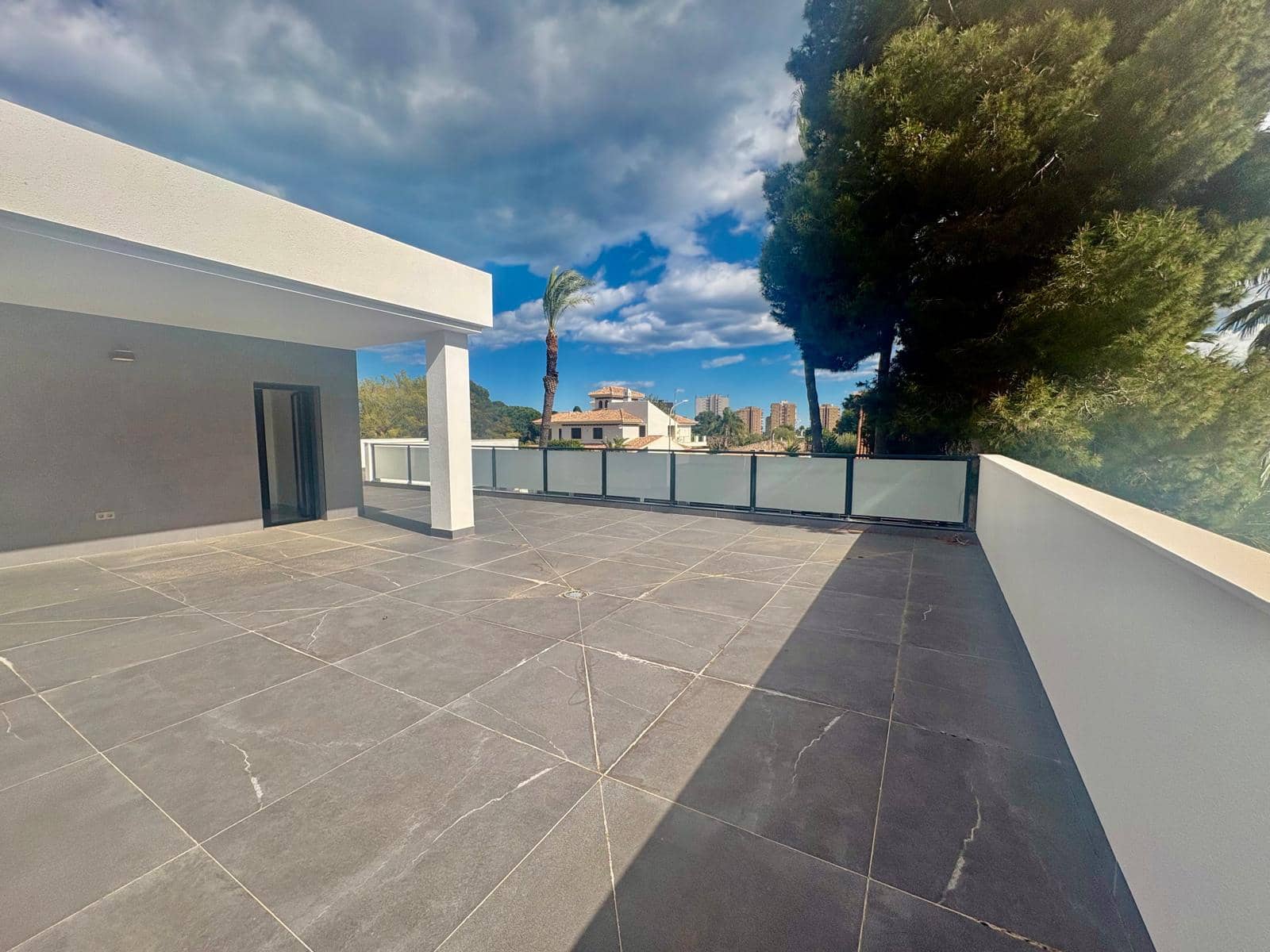 4 Zimmer Villa zu verkaufen in Orihuela Costa - 985.000 € (Ref: 10032857)