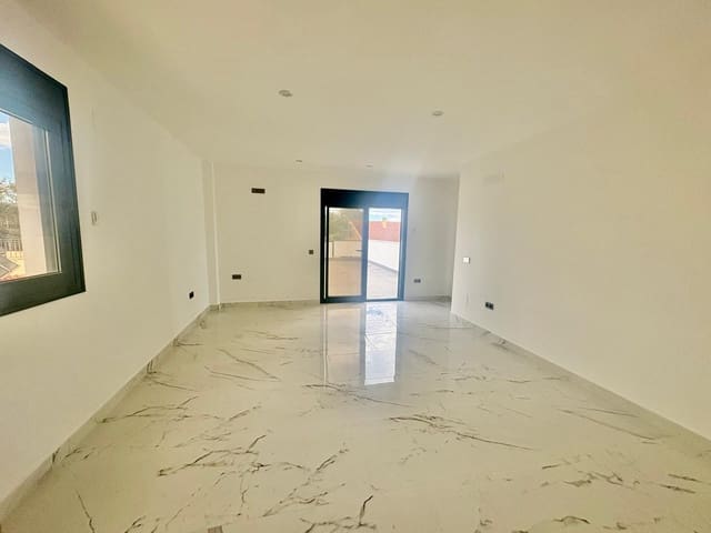 4 Zimmer Villa zu verkaufen in Dehesa de Campoamor, Orihuela - 985.000 € (Ref: 10032857)
