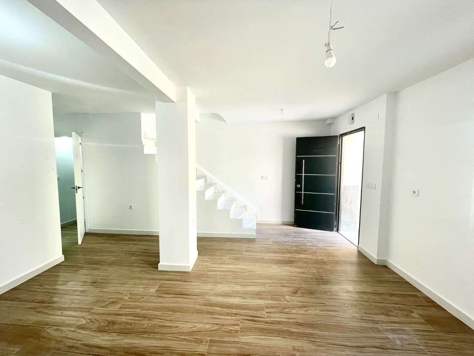 3 makuuhuone Omakotitalo myytävänä paikassa Daya Vieja - 165 900 € (Ref: 10032859)