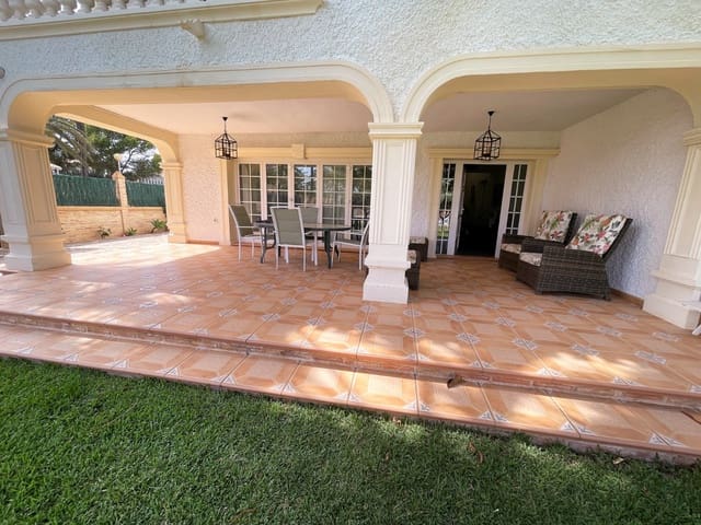 8 sypialnia Willa na sprzedaż w Cabo Roig, Orihuela - 1 490 000 € (Ref: 10032867)