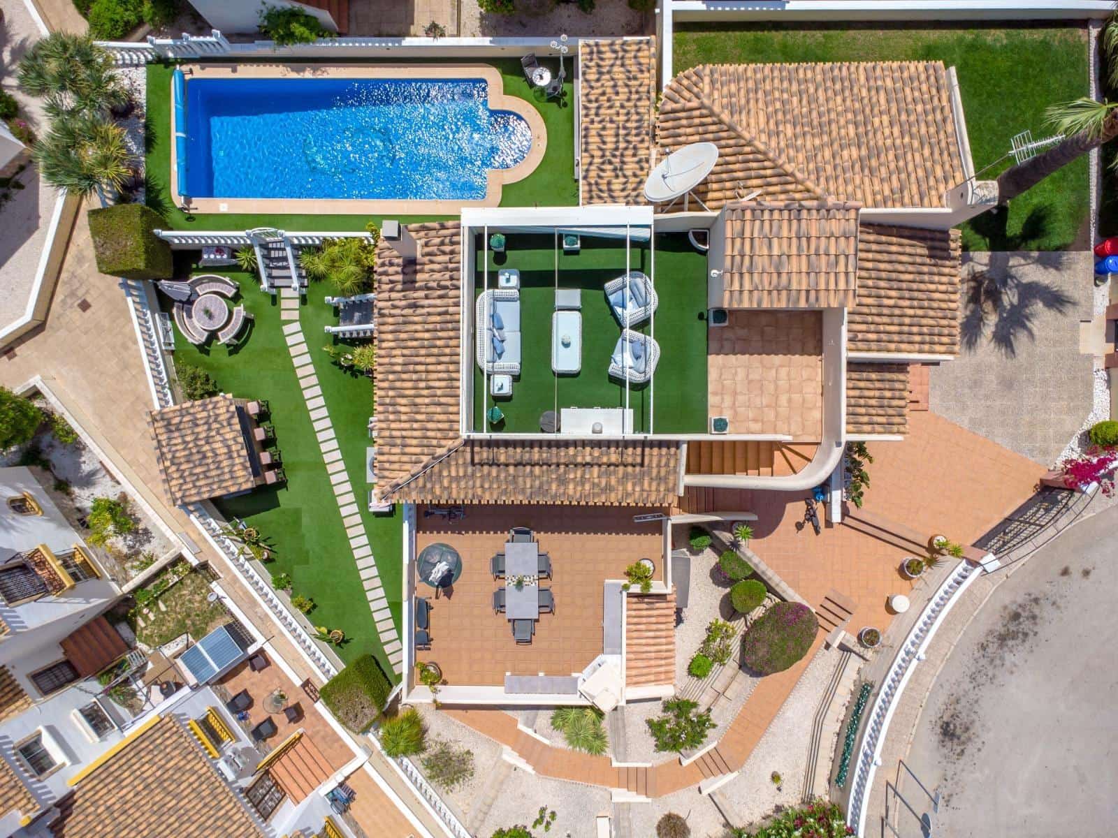 4 Zimmer Villa zu verkaufen in Orihuela Costa - 795.000 € (Ref: 10032873)
