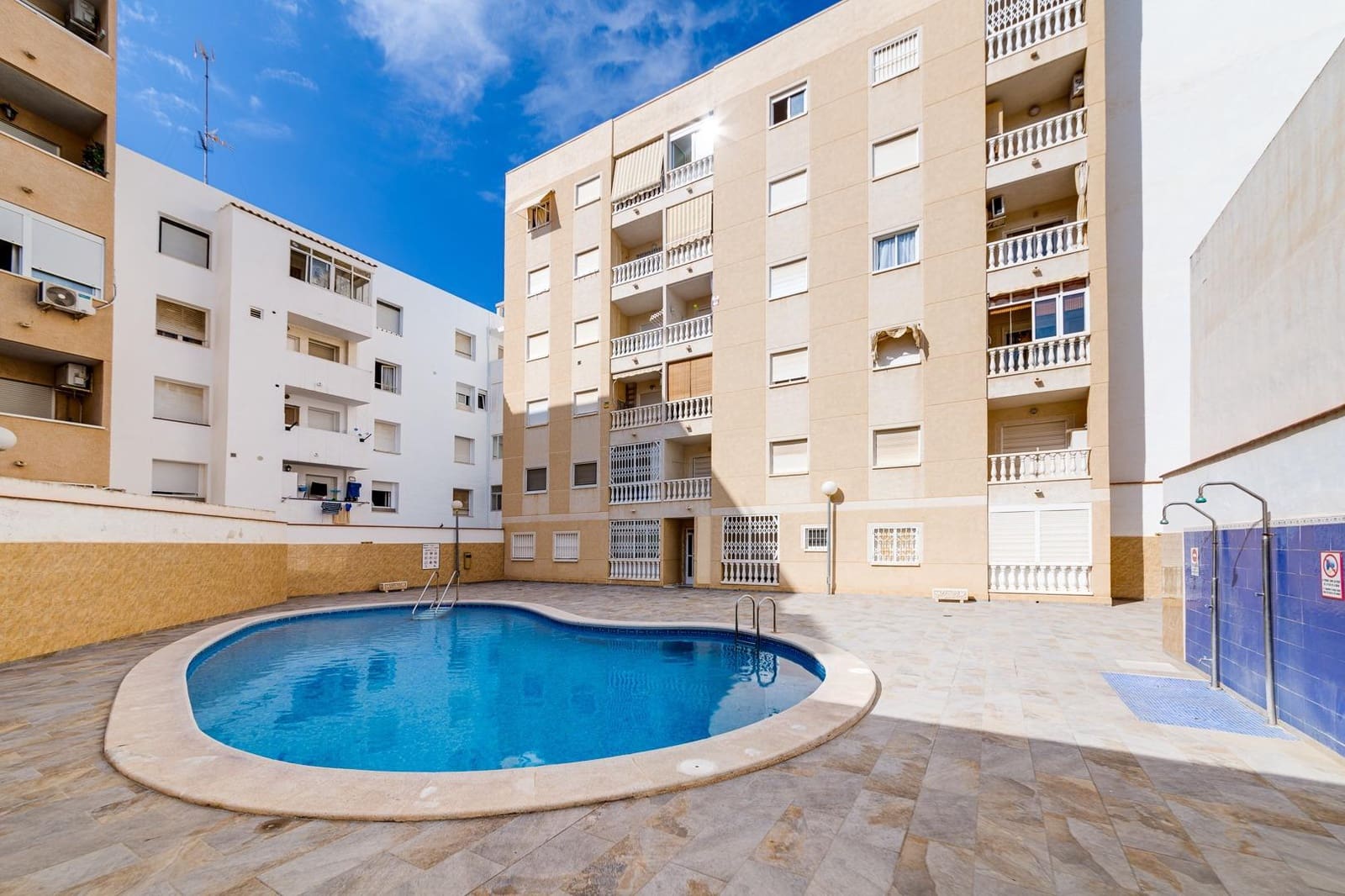 3 quarto Apartamento para venda em Torrevieja - 199 000 € (Ref: 10032874)