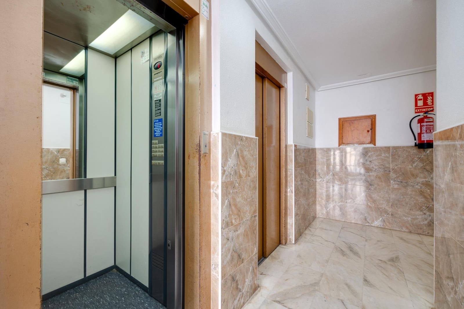 3 quarto Apartamento para venda em Torrevieja - 199 000 € (Ref: 10032874)