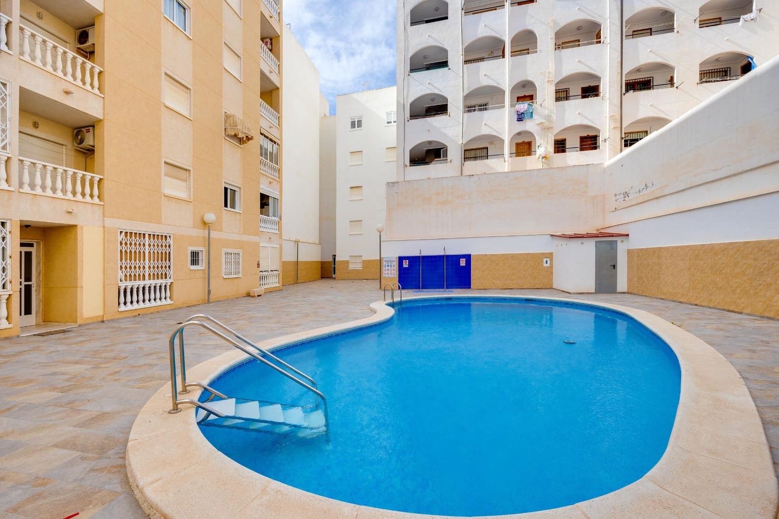 3 quarto Apartamento para venda em Torrevieja - 199 000 € (Ref: 10032874)