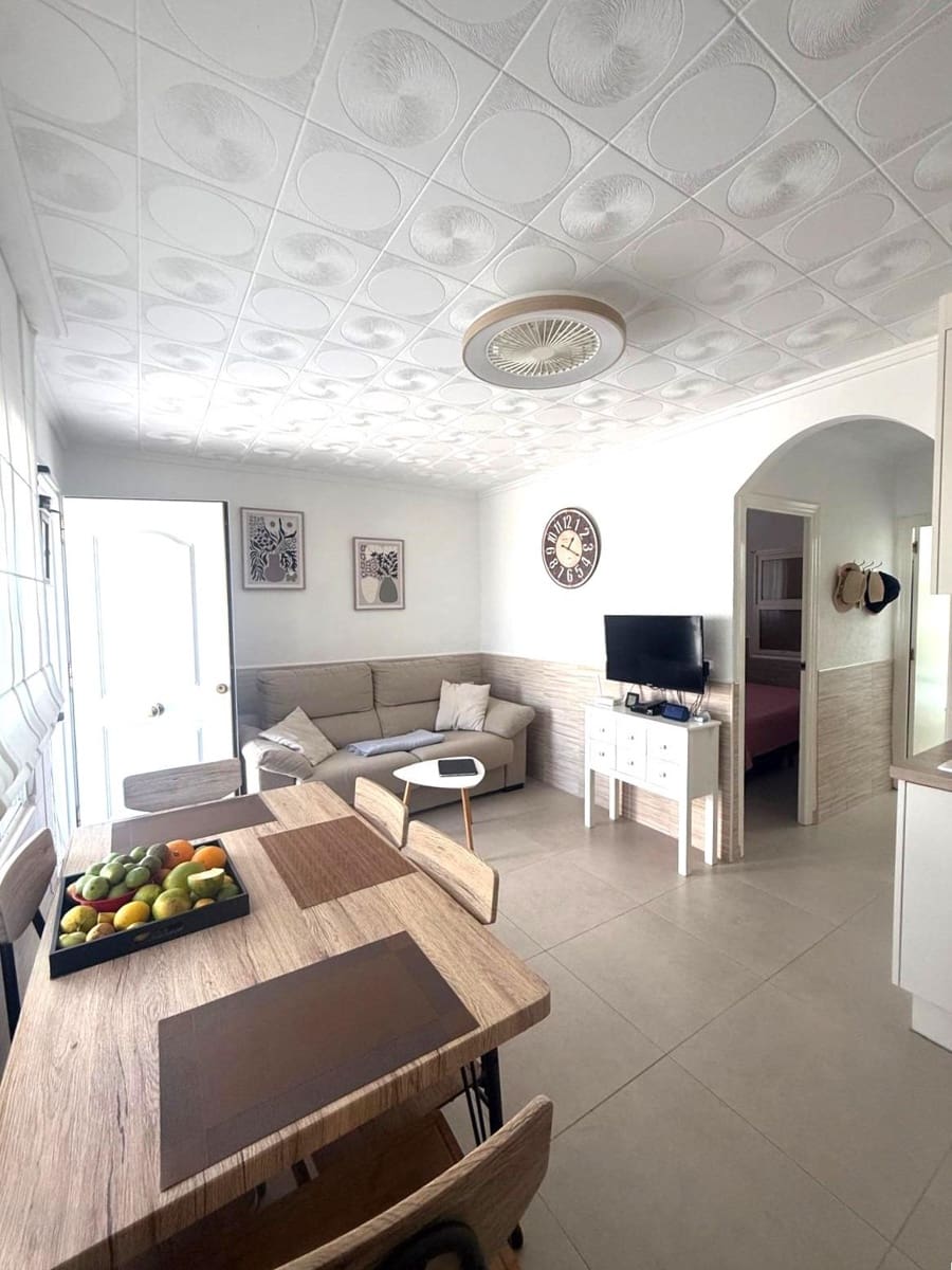 2 bedroom Bungalow for sale in Torrevieja with garage - € 149,000 (Ref: 10032877)