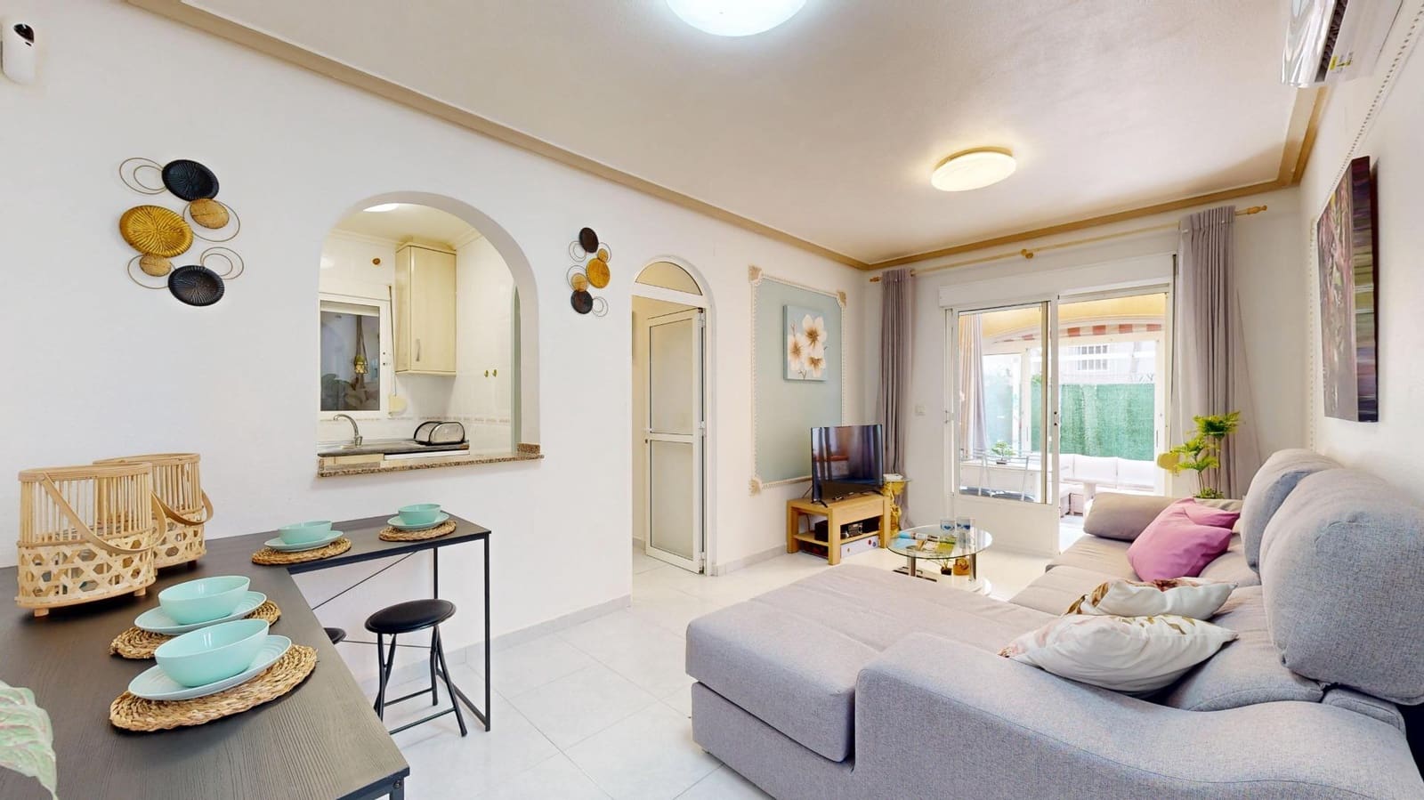 Chalet de 3 habitaciones en San Miguel de Salinas en venta - 184.900 € (Ref: 10032881)