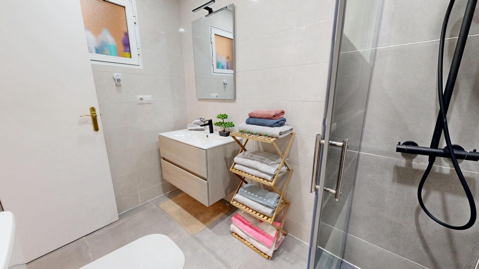 Chalet de 3 habitaciones en San Miguel de Salinas en venta - 184.900 € (Ref: 10032881)
