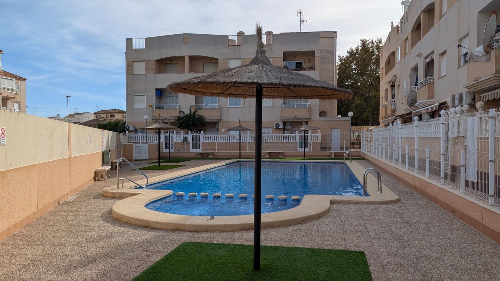 3 Zimmer Apartment zu verkaufen in Torrevieja - 139.990 € (Ref: 10032882)
