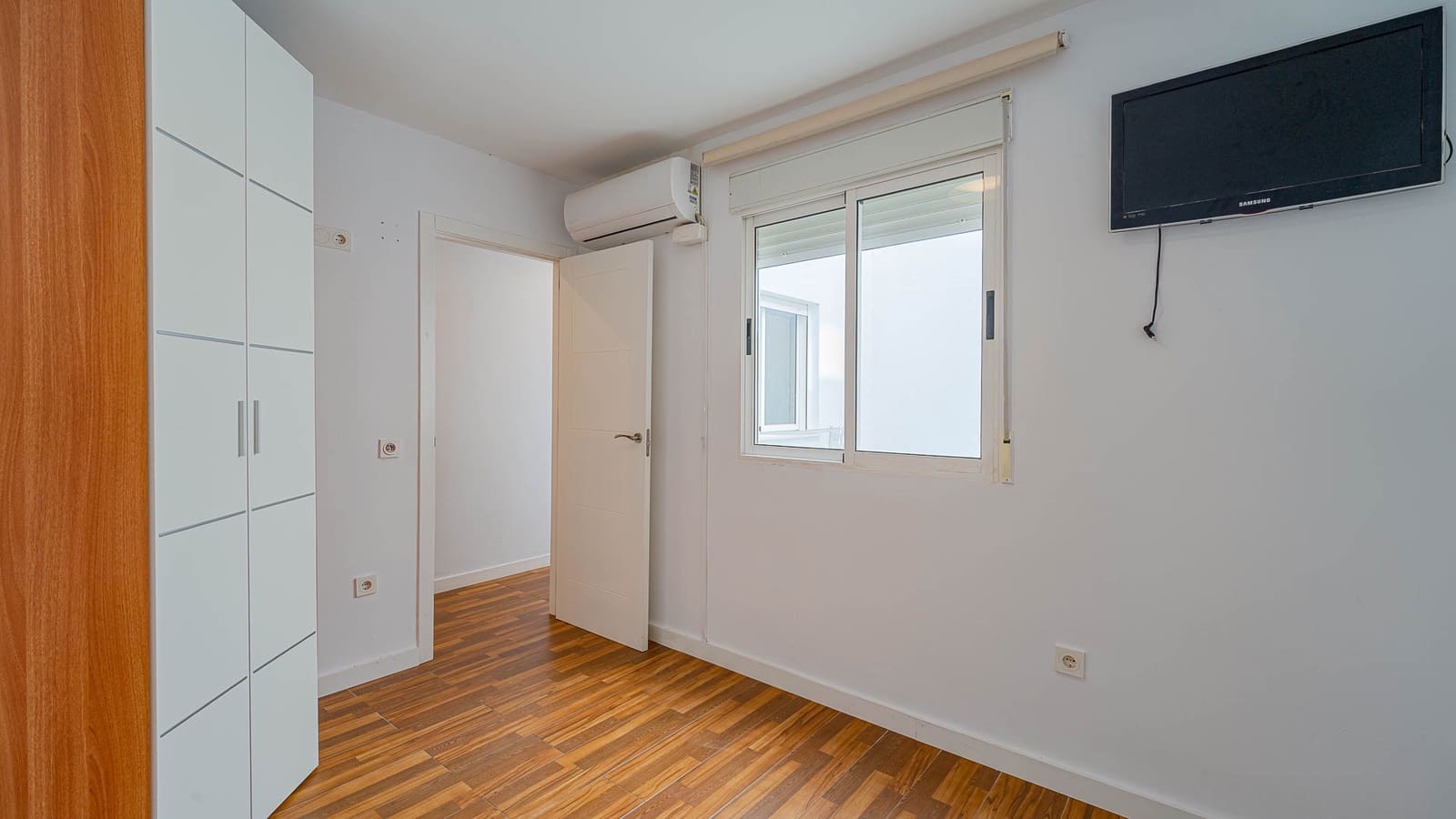 2 sypialnia Apartament na sprzedaż w Torrevieja - 154 900 € (Ref: 10032901)