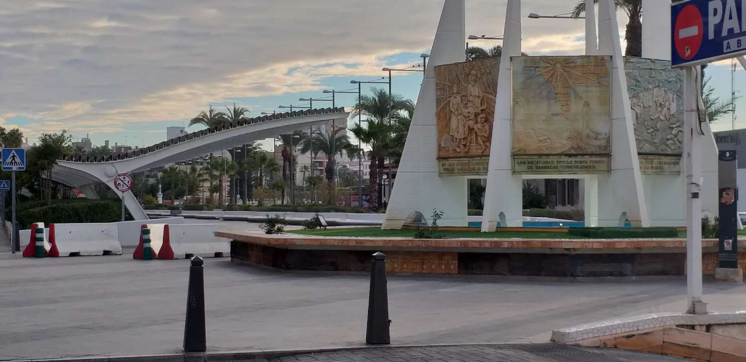 2 soverom Leilighet til salgs i Torrevieja - € 115 000 (Ref: 10032902)