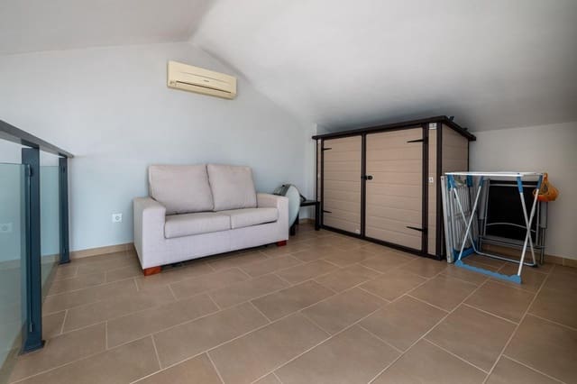 2 quarto Penthouse para venda em Villamartin, Orihuela - 249 000 € (Ref: 10032914)