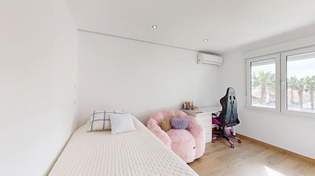 3 soverom Leilighet til salgs i Las Piscinas Naturales, Torrevieja - € 185 000 (Ref: 10032917)