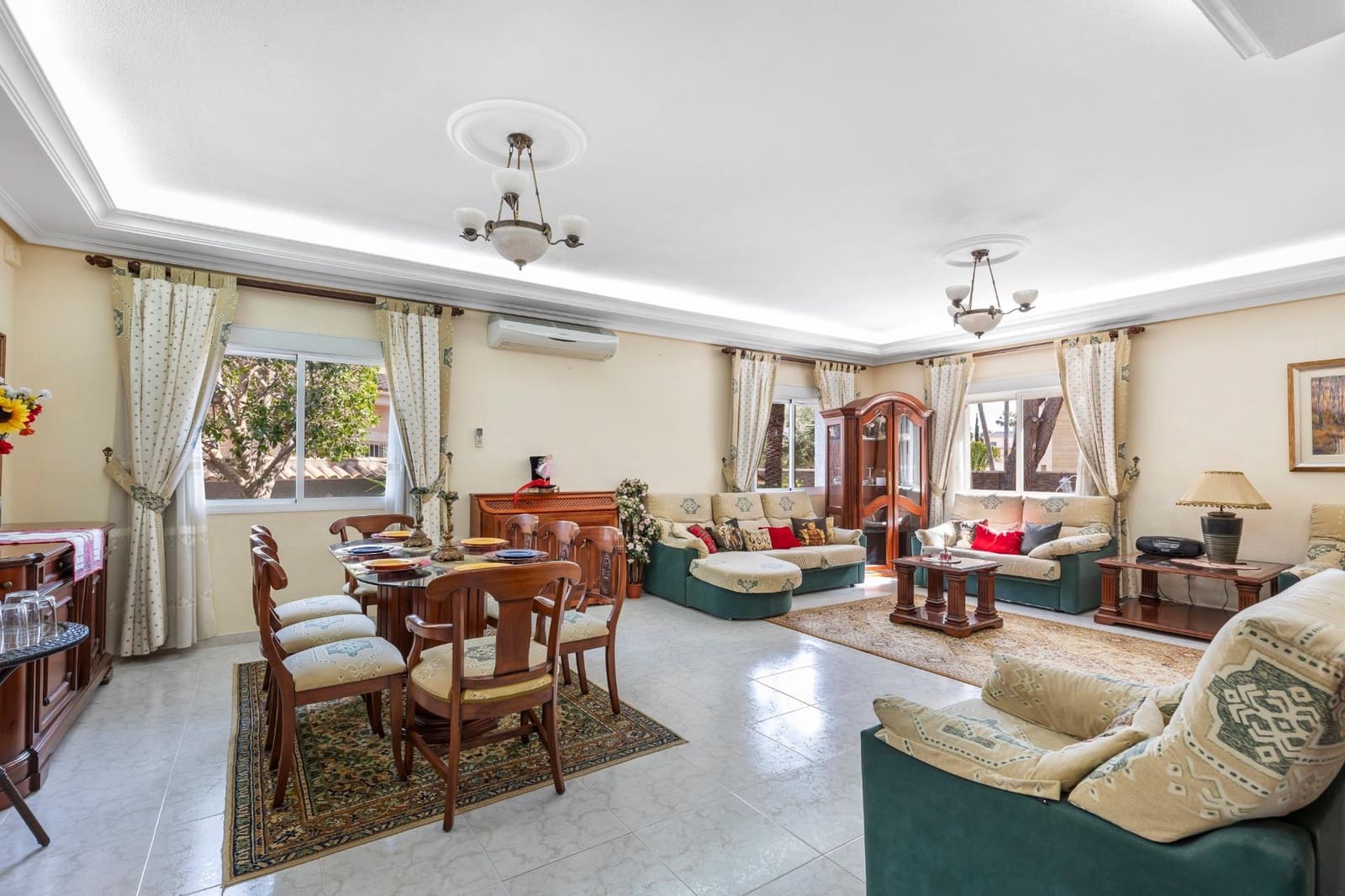 5 slaapkamer Villa te koop in Pueblo Bravo - € 499.000 (Ref: 10032922)
