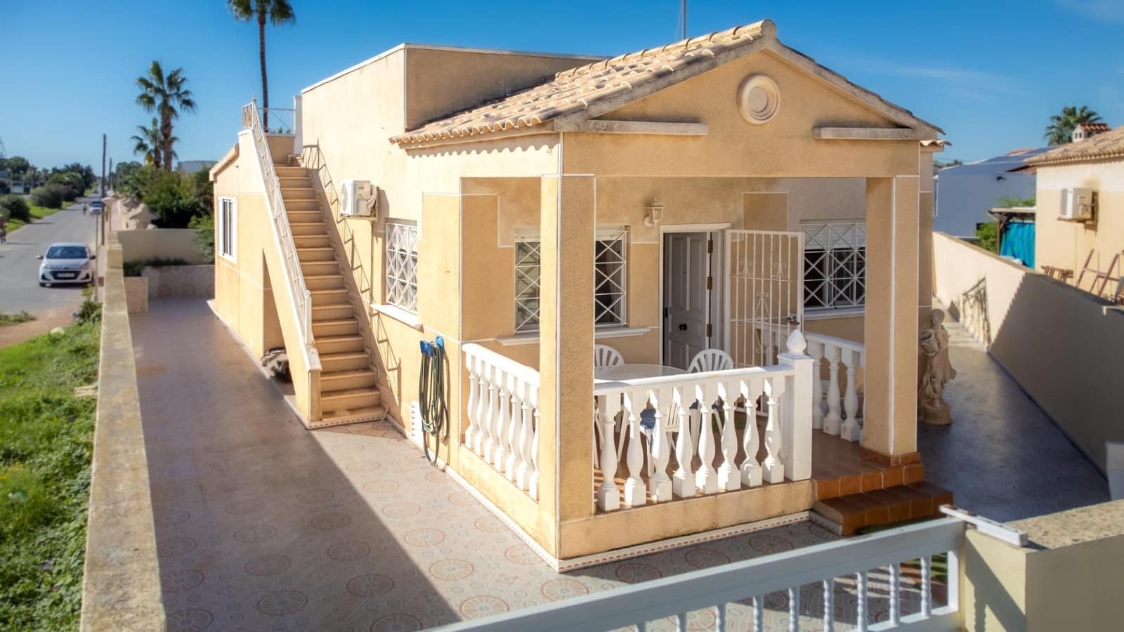 2 Zimmer Villa zu verkaufen in Torrevieja - 228.000 € (Ref: 10032925)