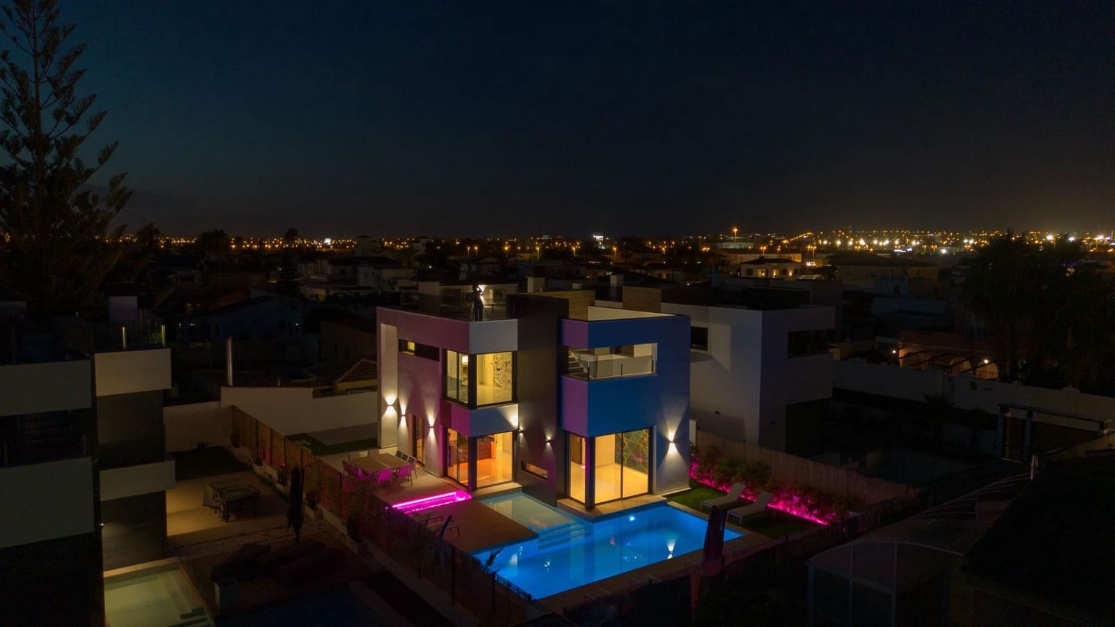 3 sypialnia Willa na sprzedaż w Torrevieja - 699 900 € (Ref: 10032929)