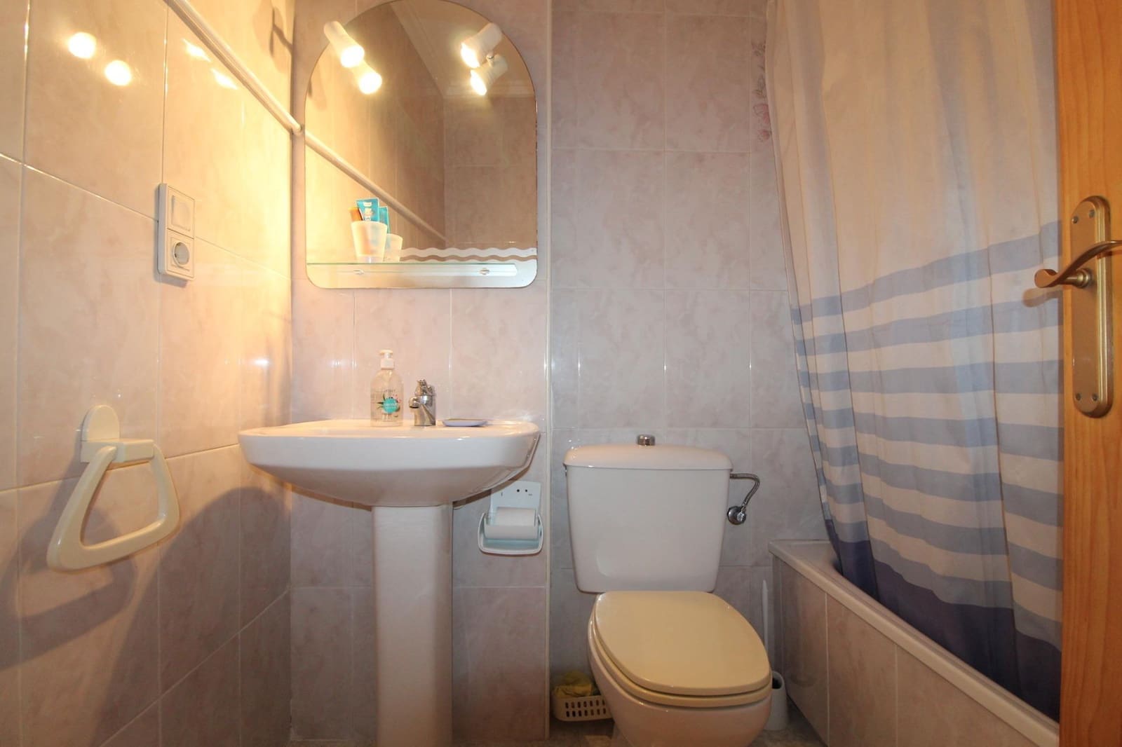1 bedroom Apartment for sale in Torrevieja - € 110,000 (Ref: 10032934)