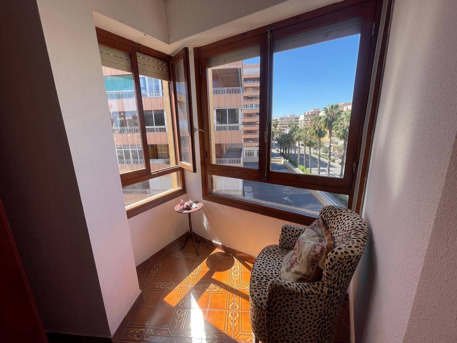 3 slaapkamer Appartement te koop in Torrevieja - € 180.000 (Ref: 10032938)