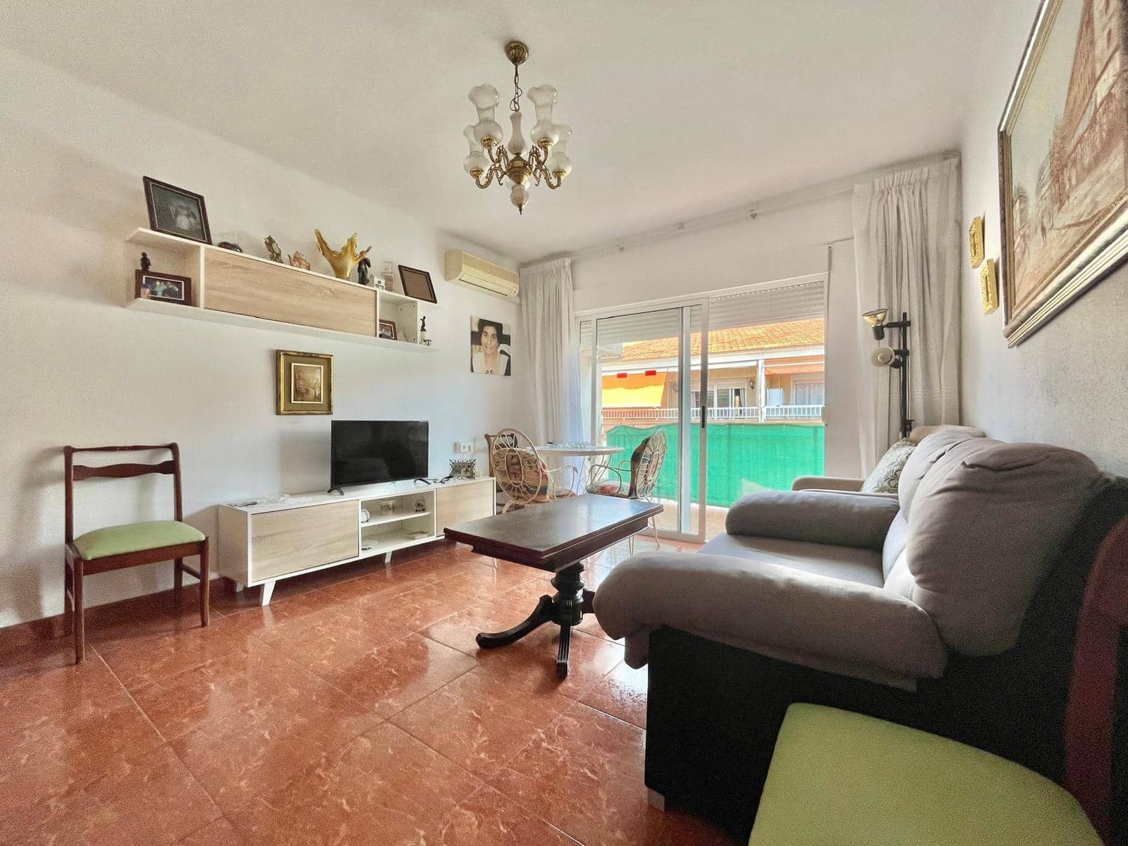 3 Zimmer Apartment zu verkaufen in Torrevieja - 140.000 € (Ref: 10032948)