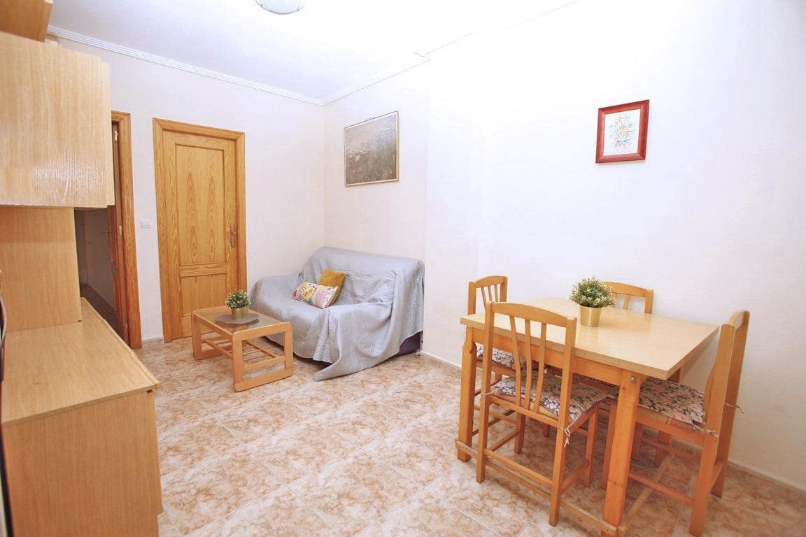 4 makuuhuone Huoneisto myytävänä paikassa Torrevieja - 144 990 € (Ref: 10032950)
