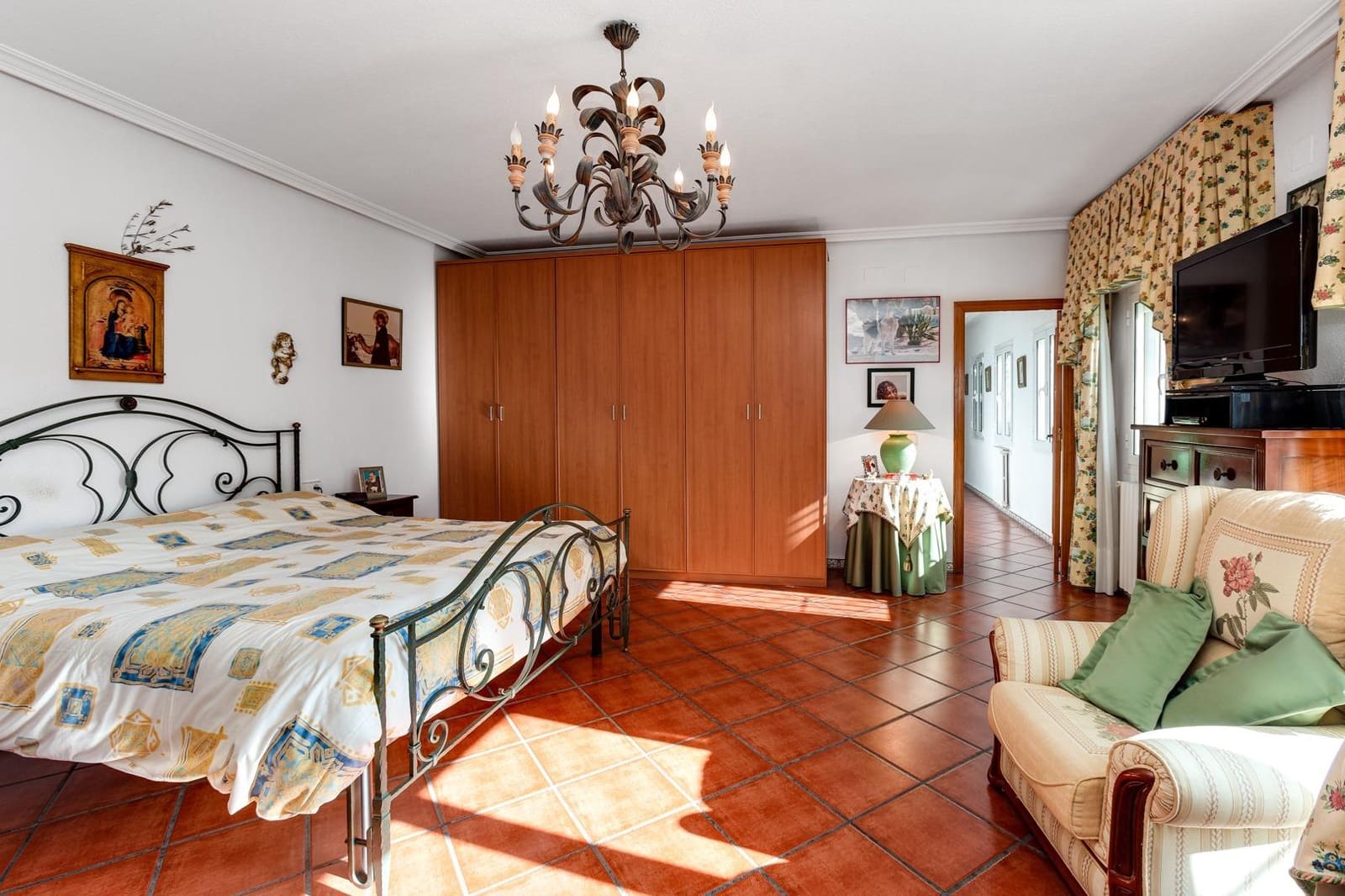 Chalet de 4 habitaciones en San Luis en venta - 850.000 € (Ref: 10032958)
