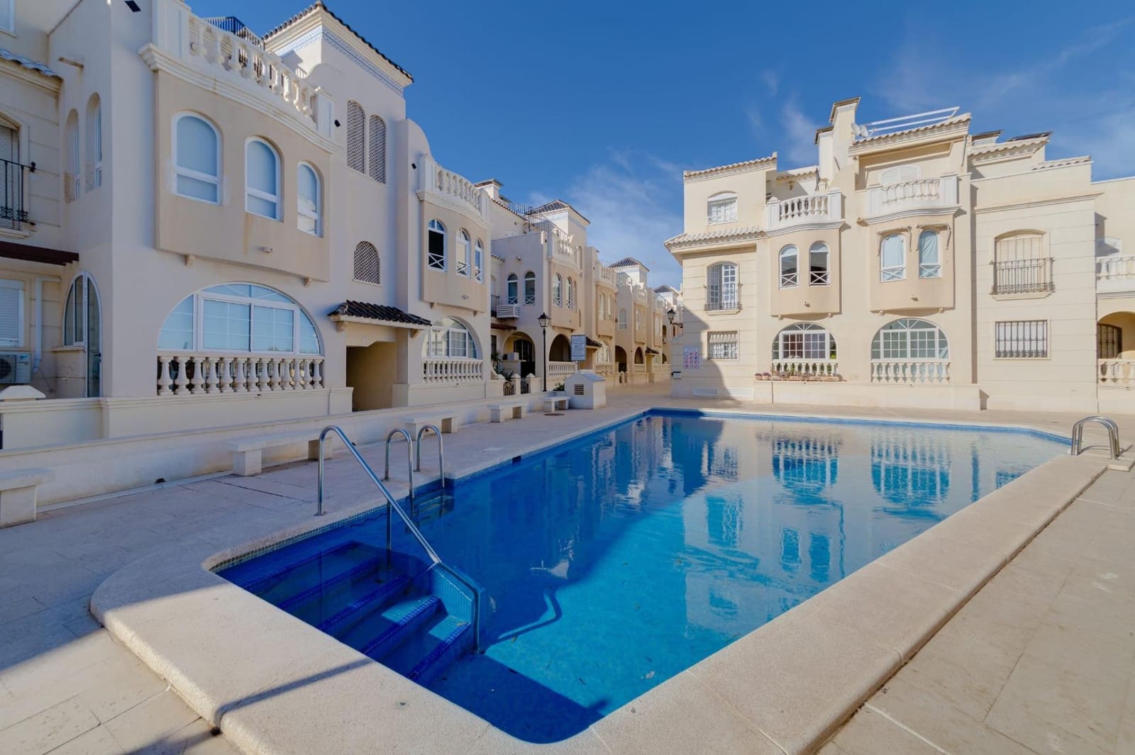 2 Zimmer Apartment zu verkaufen in Torrevieja - 234.000 € (Ref: 10032959)