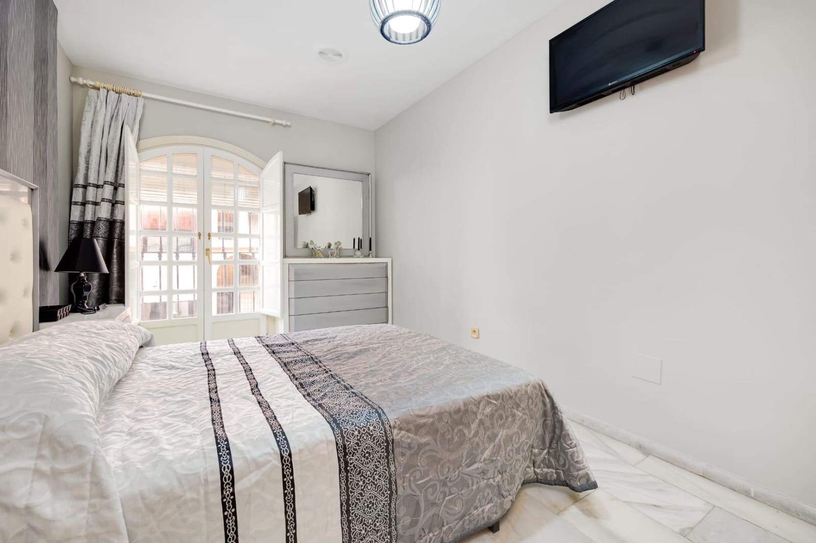 2 Zimmer Apartment zu verkaufen in Torrevieja - 234.000 € (Ref: 10032959)