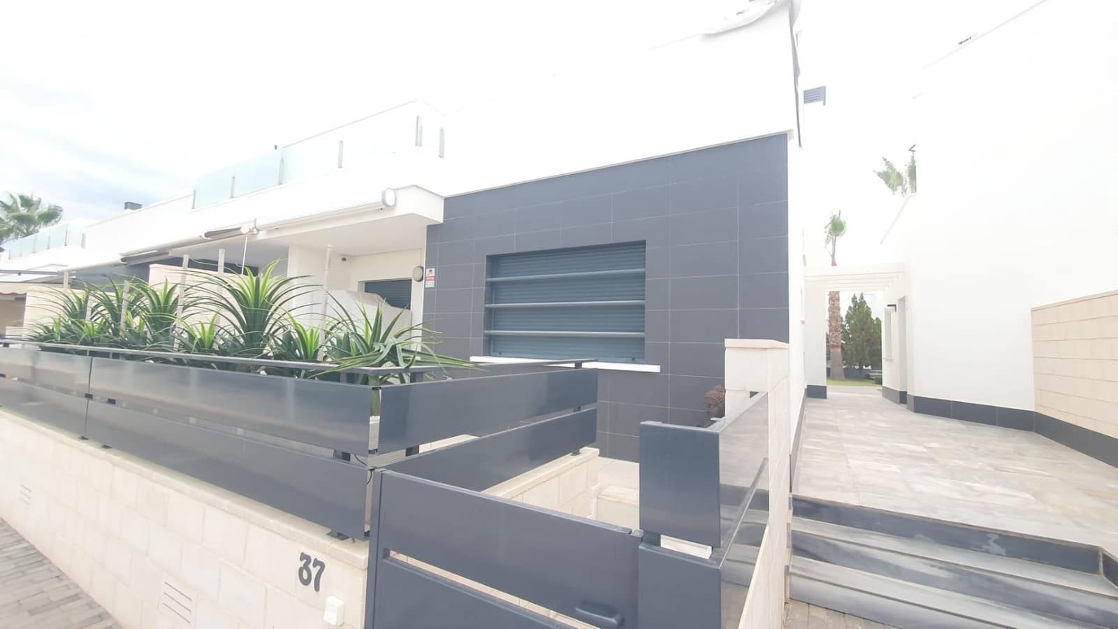 3 slaapkamer Villa te koop in Cabo Roig - € 330.000 (Ref: 10032964)